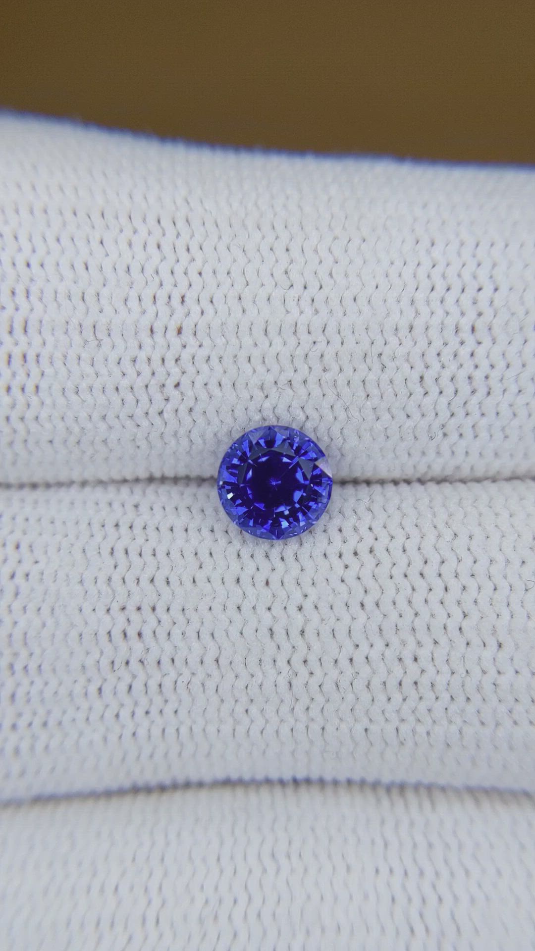 1.25 Ct. Blue Sapphire from Ceylon (Sri Lanka) Size Video