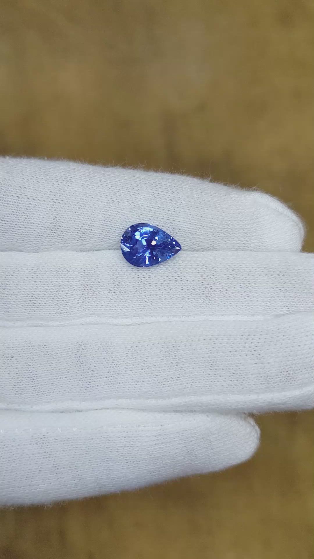 3.73 Ct. Blue Sapphire from Ceylon (Sri Lanka) Size Video