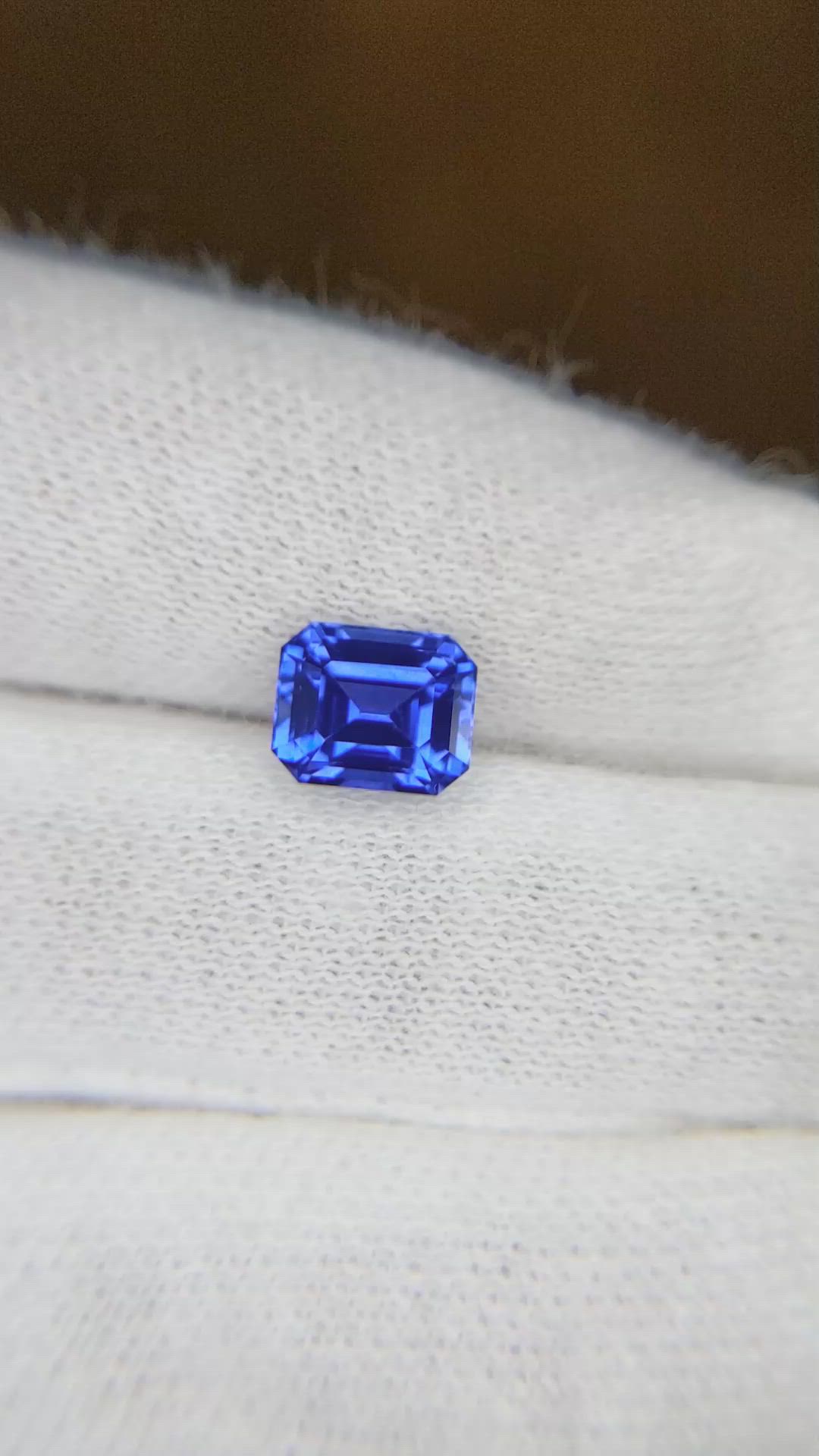 2.16 Ct. Blue Sapphire from Ceylon (Sri Lanka) Size Video