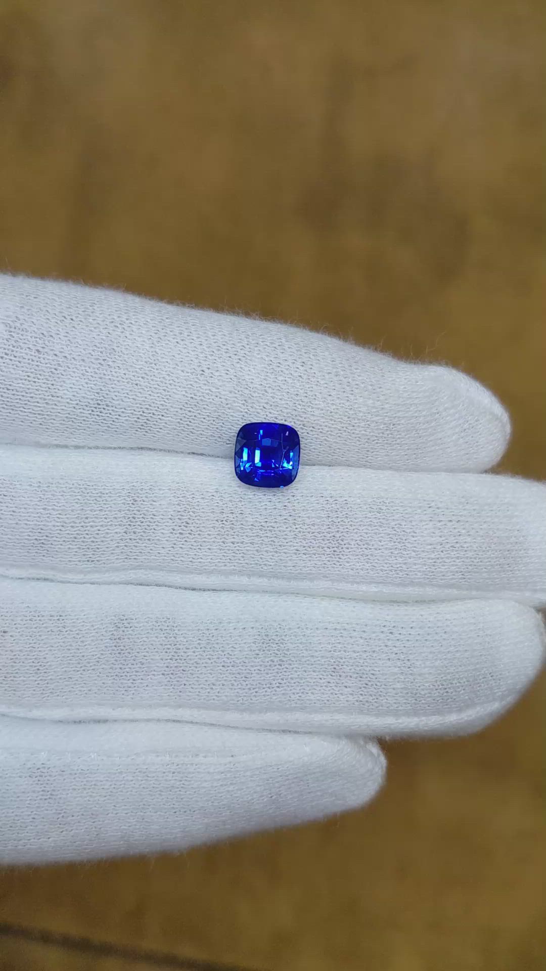 2.53 Ct. Blue Sapphire from Ceylon (Sri Lanka) Size Video