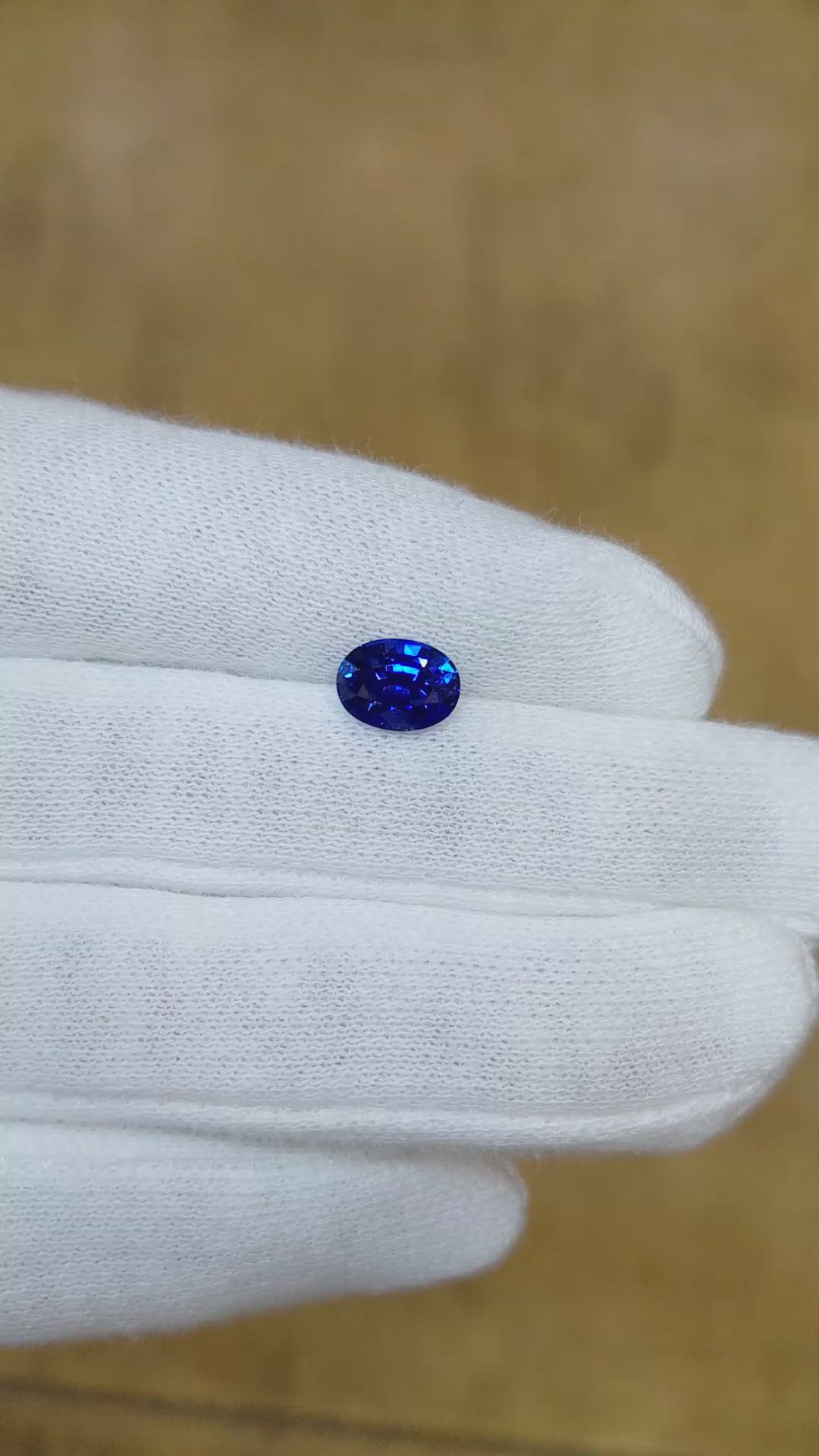 1.73 Ct. Blue Sapphire from Ceylon (Sri Lanka) Size Video