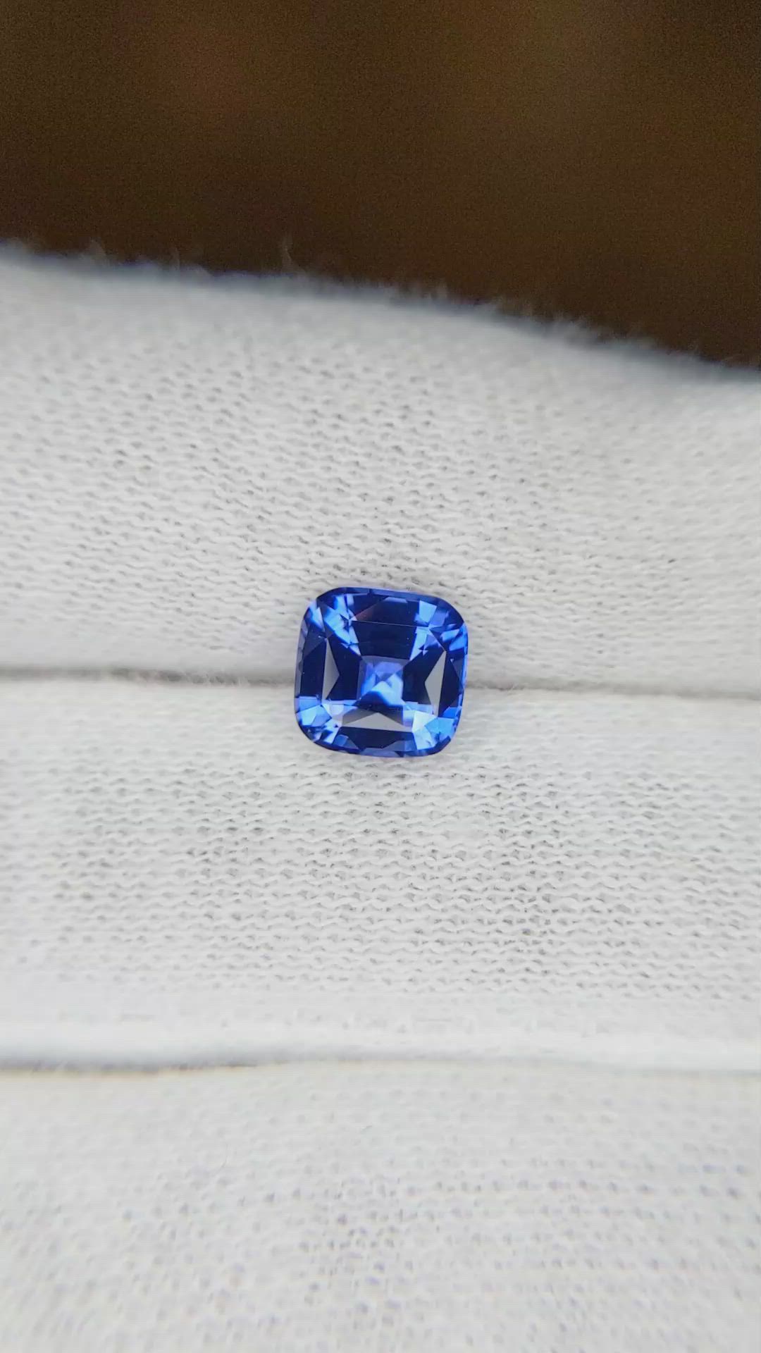 1.66 Ct. Blue Sapphire from Ceylon (Sri Lanka) Size Video