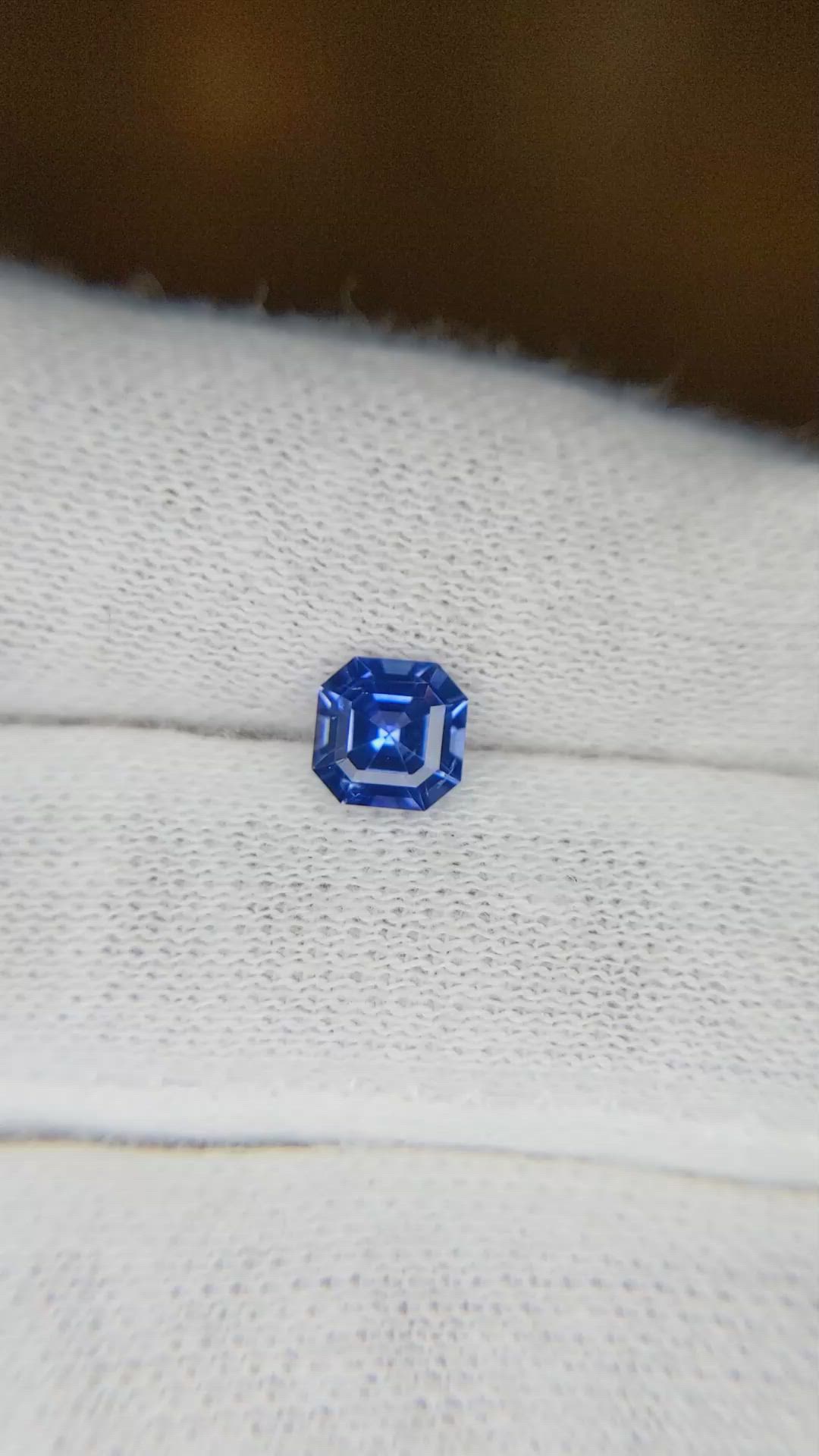 0.92 Ct. Blue Sapphire from Ceylon (Sri Lanka) Size Video