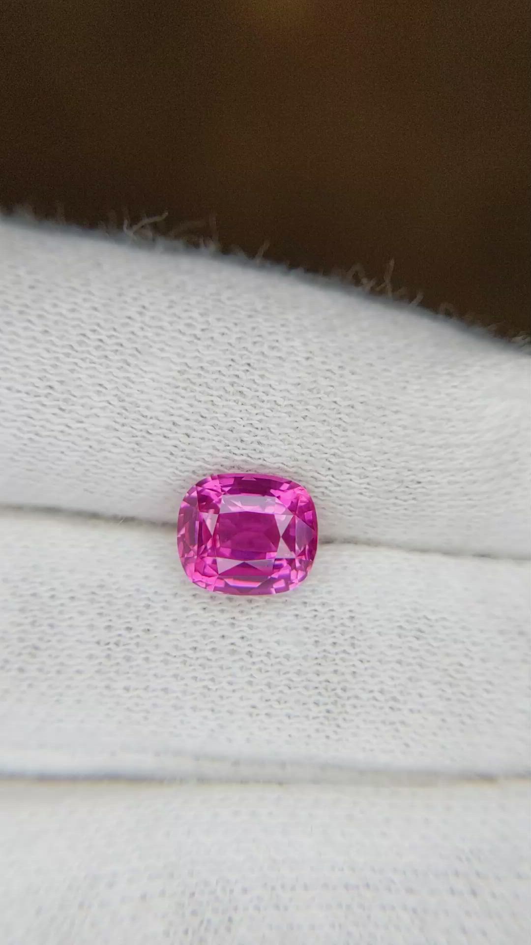2.63 Ct. Pink Sapphire from Ceylon (Sri Lanka) Size Video
