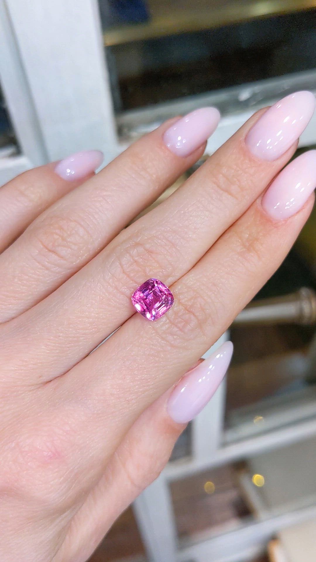 2.87 Ct. Pink Sapphire from Ceylon (Sri Lanka) Size Video