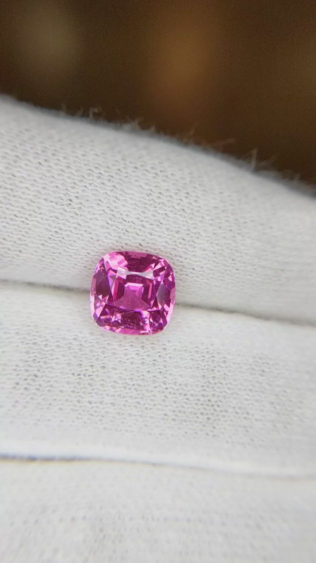 2.87 Ct. Pink Sapphire from Ceylon (Sri Lanka) Size Video