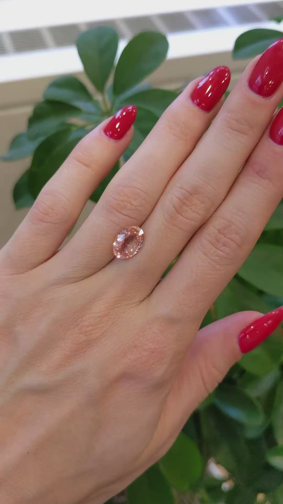 3.51 Ct. Padparadscha Sapphire from Ceylon (Sri Lanka) Size Video