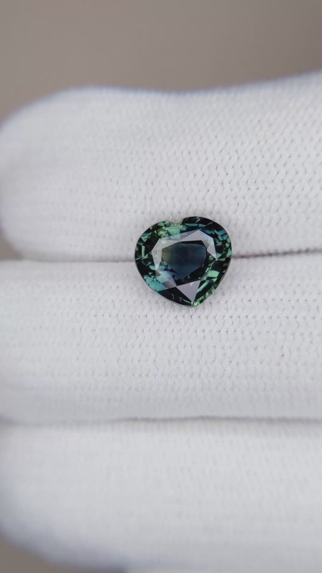 2.16 Ct. Bluish Green Sapphire from Ceylon (Sri Lanka) Size Video