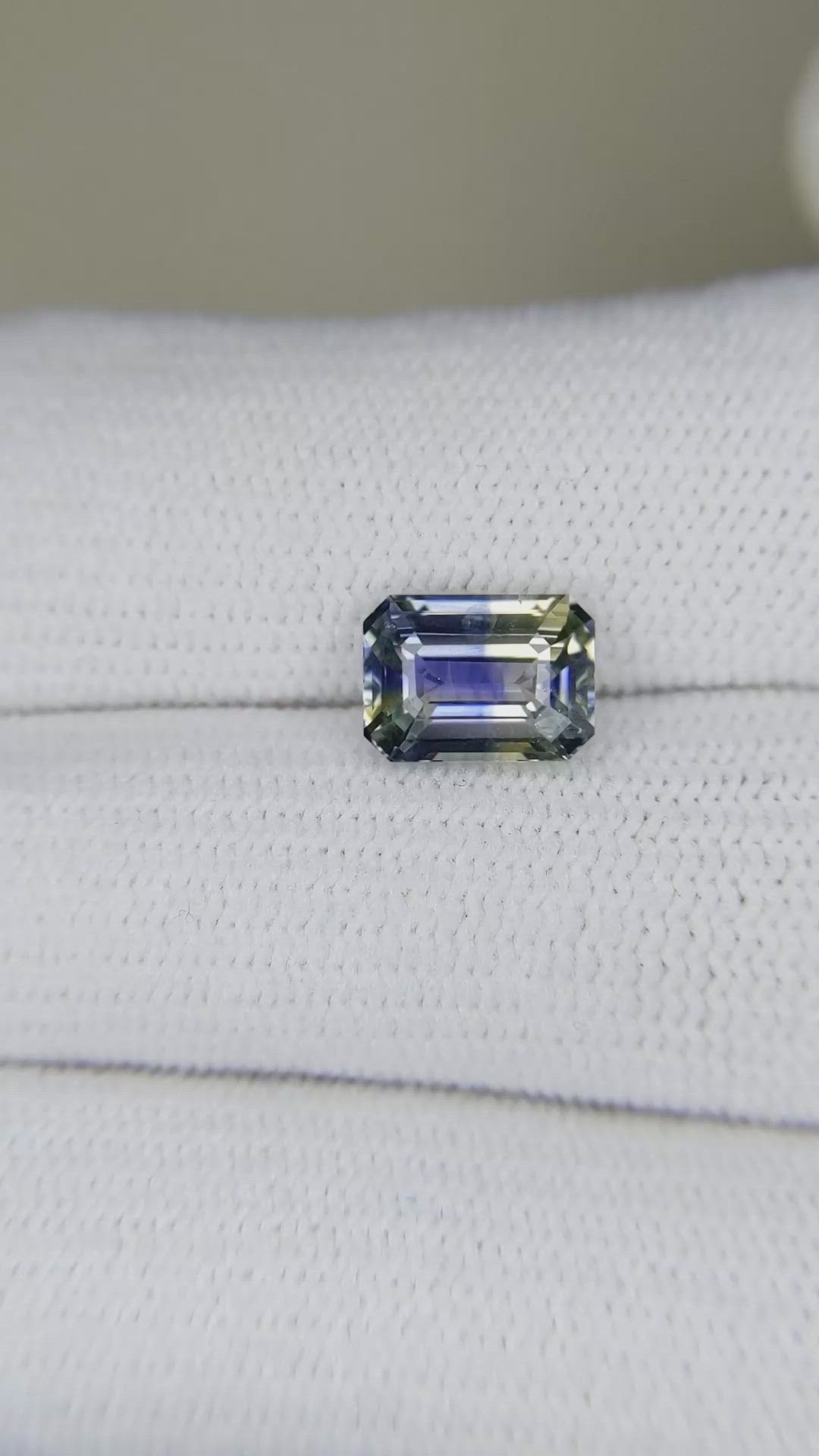 2.17 Ct. Bi Color Sapphire from Ceylon (Sri Lanka) Size Video