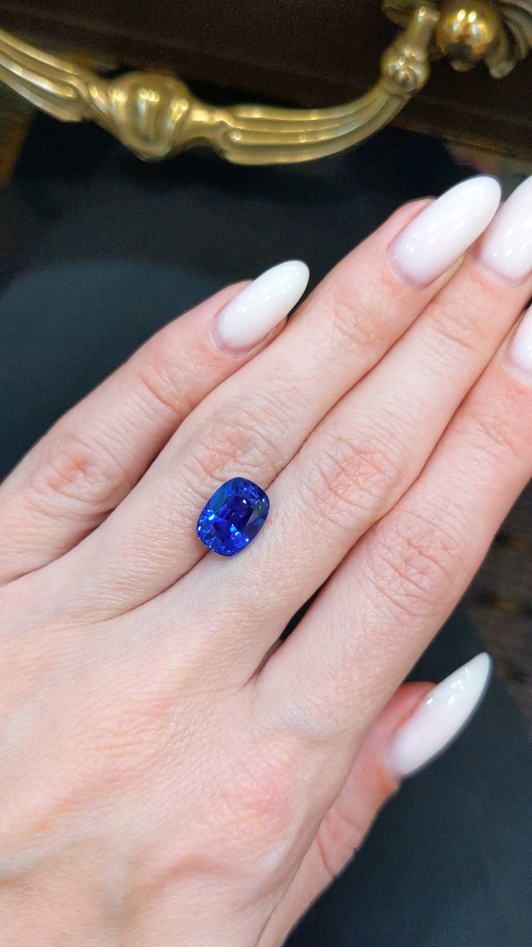 4.48 Ct. Blue Sapphire from Ceylon (Sri Lanka) Size Video