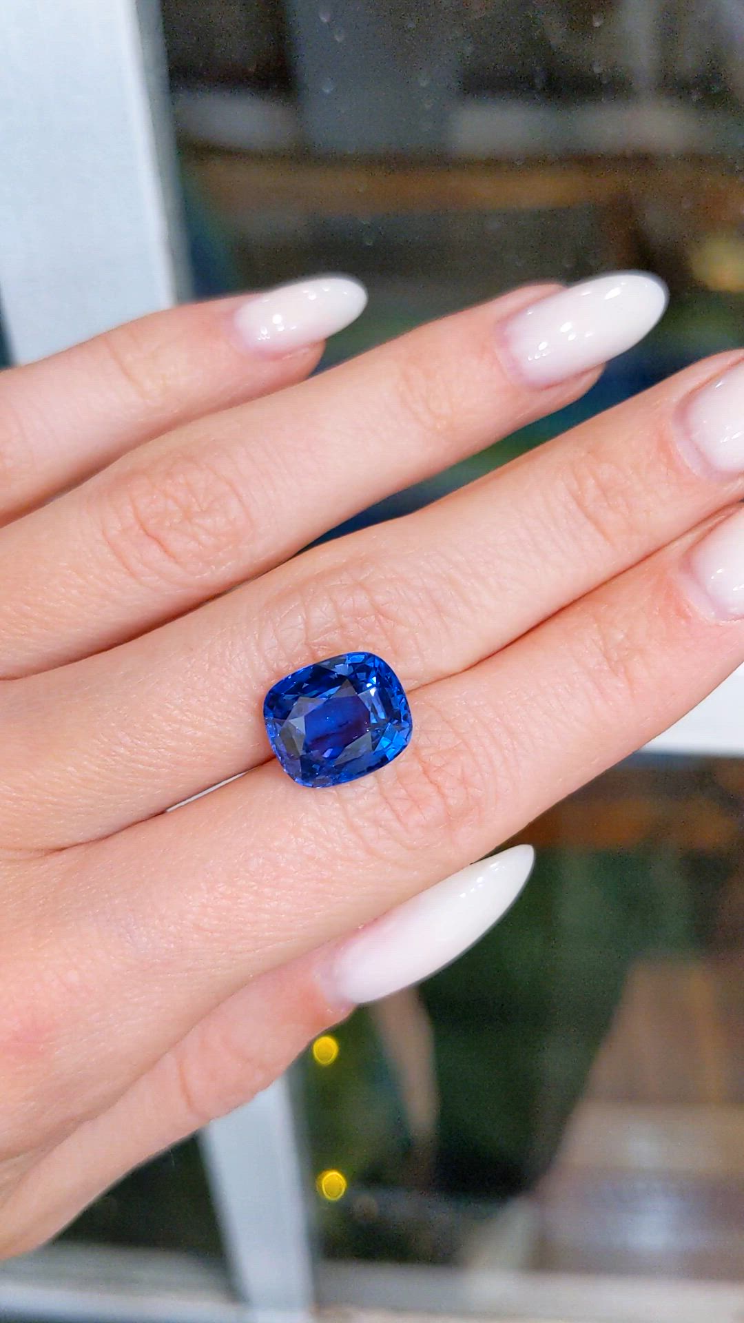 8.04 Ct. Blue Sapphire from Ceylon (Sri Lanka) Size Video