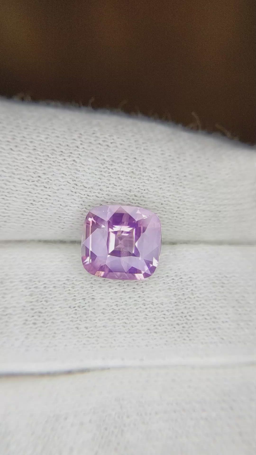 3.58 Ct. Pink Sapphire from Ceylon (Sri Lanka) Size Video