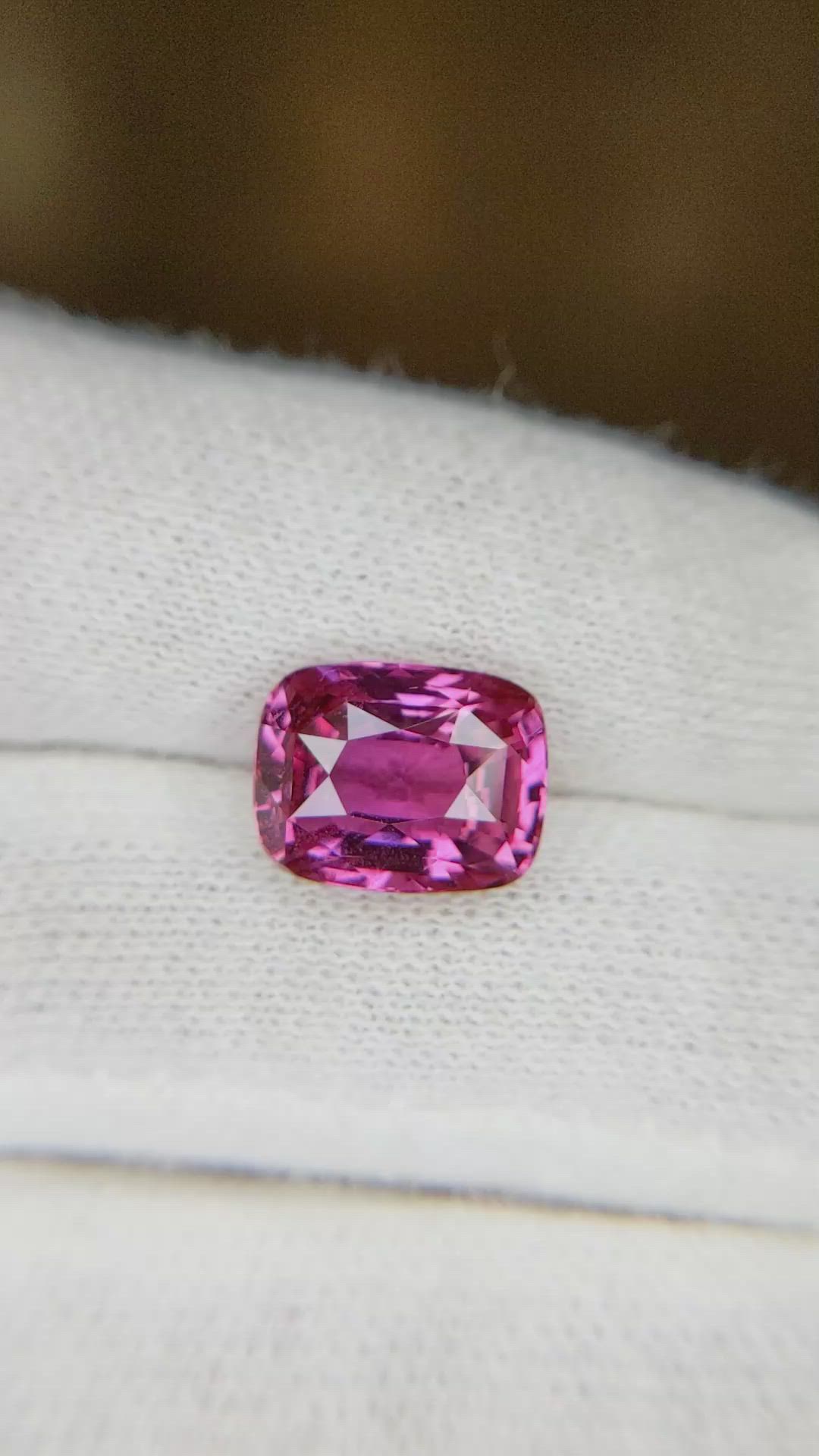 5.62 Ct. Pink Sapphire from Ceylon (Sri Lanka) Size Video