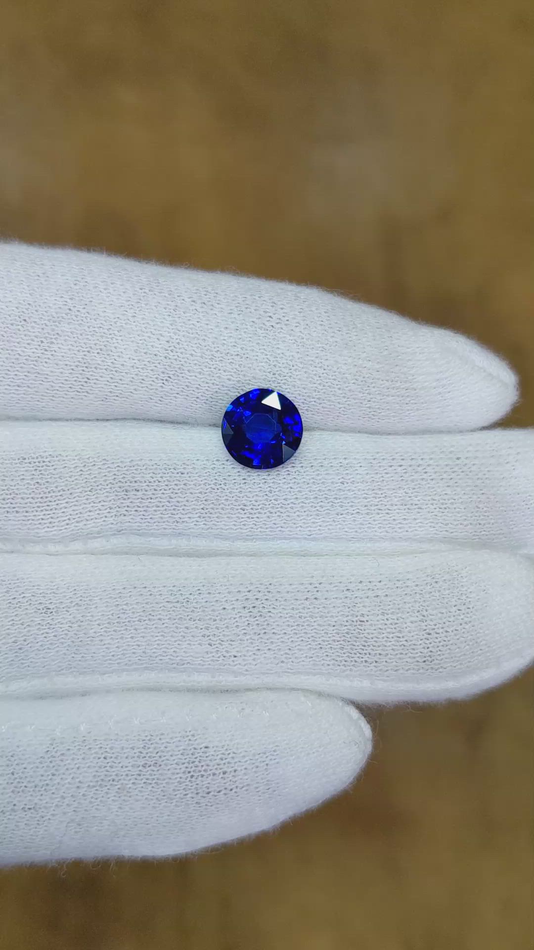 2.60 Ct. Blue Sapphire from Ceylon (Sri Lanka) Size Video