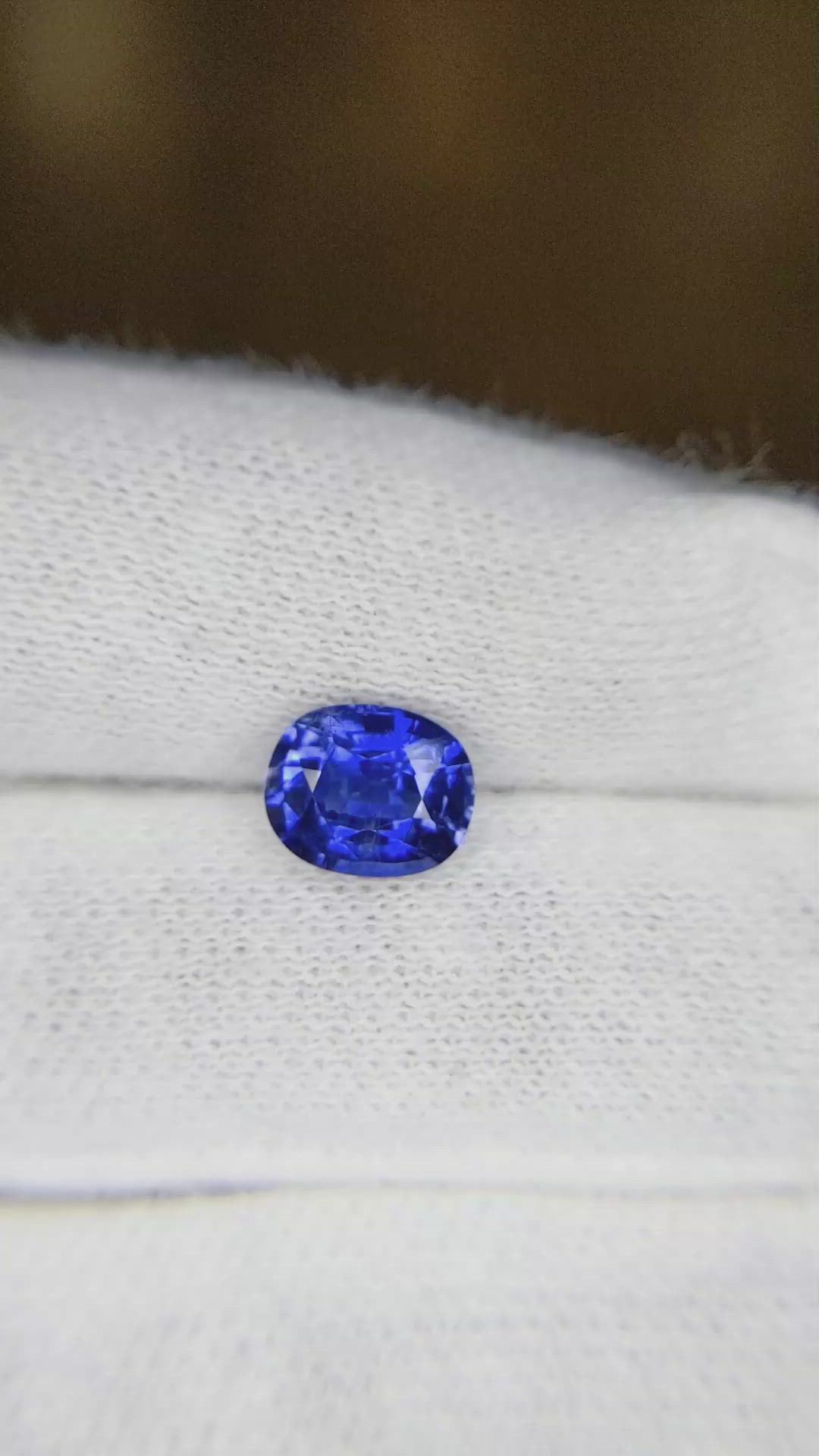 1.79 Ct. Blue Sapphire from Ceylon (Sri Lanka) Size Video