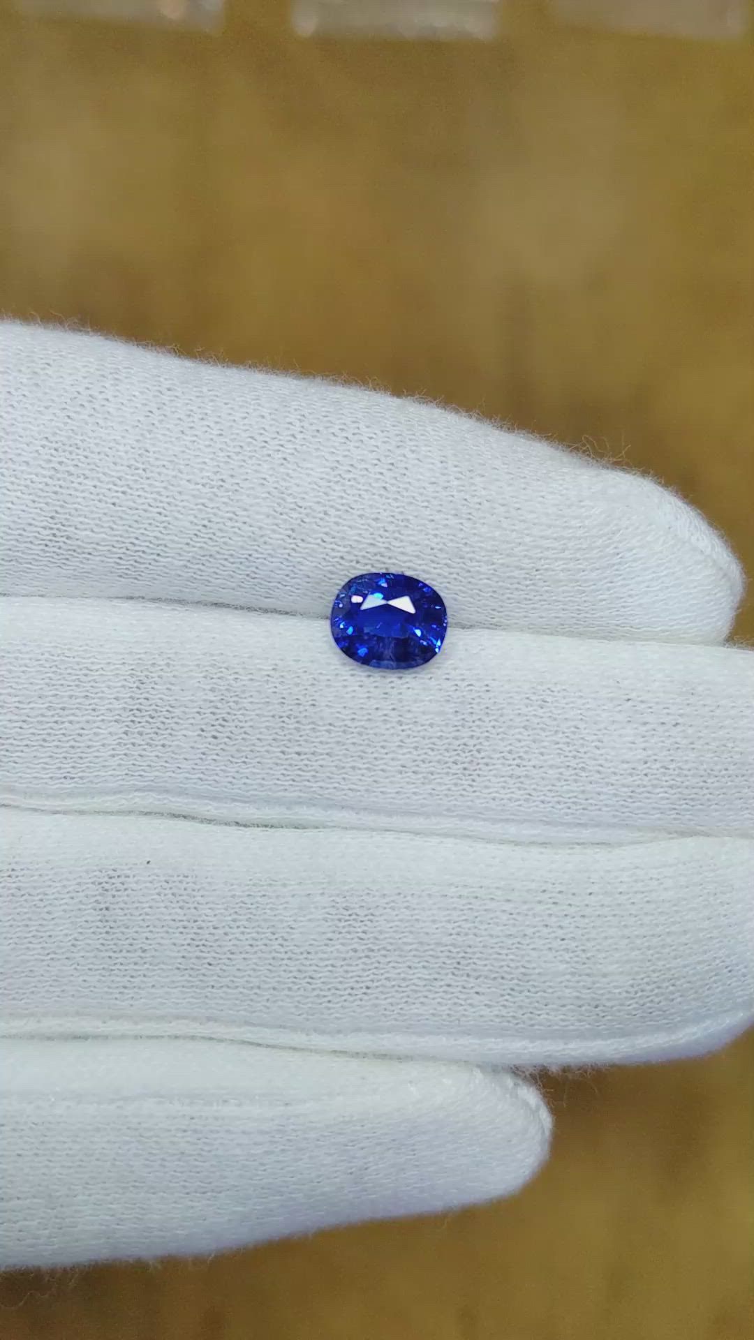 1.79 Ct. Blue Sapphire from Ceylon (Sri Lanka) Size Video