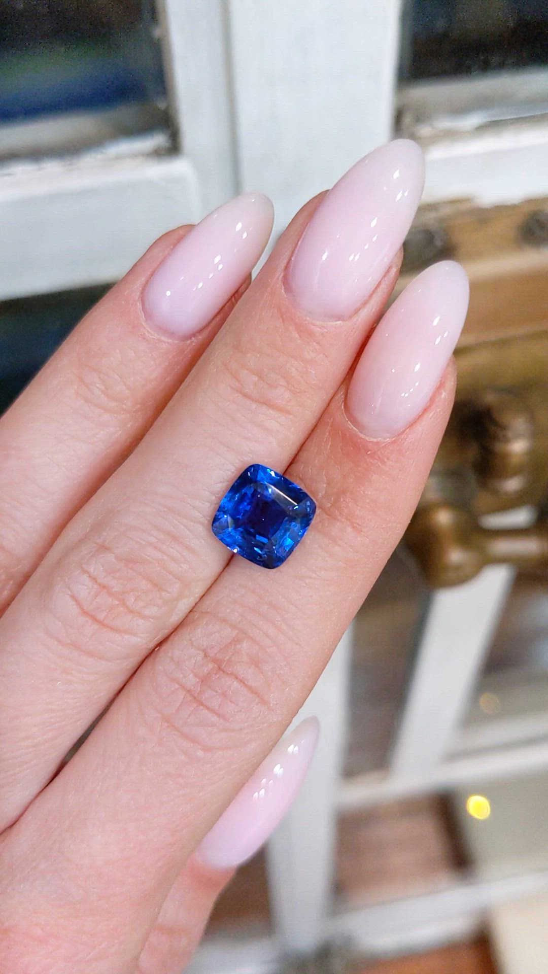 4.46 Ct. Blue Sapphire from Ceylon (Sri Lanka) Size Video