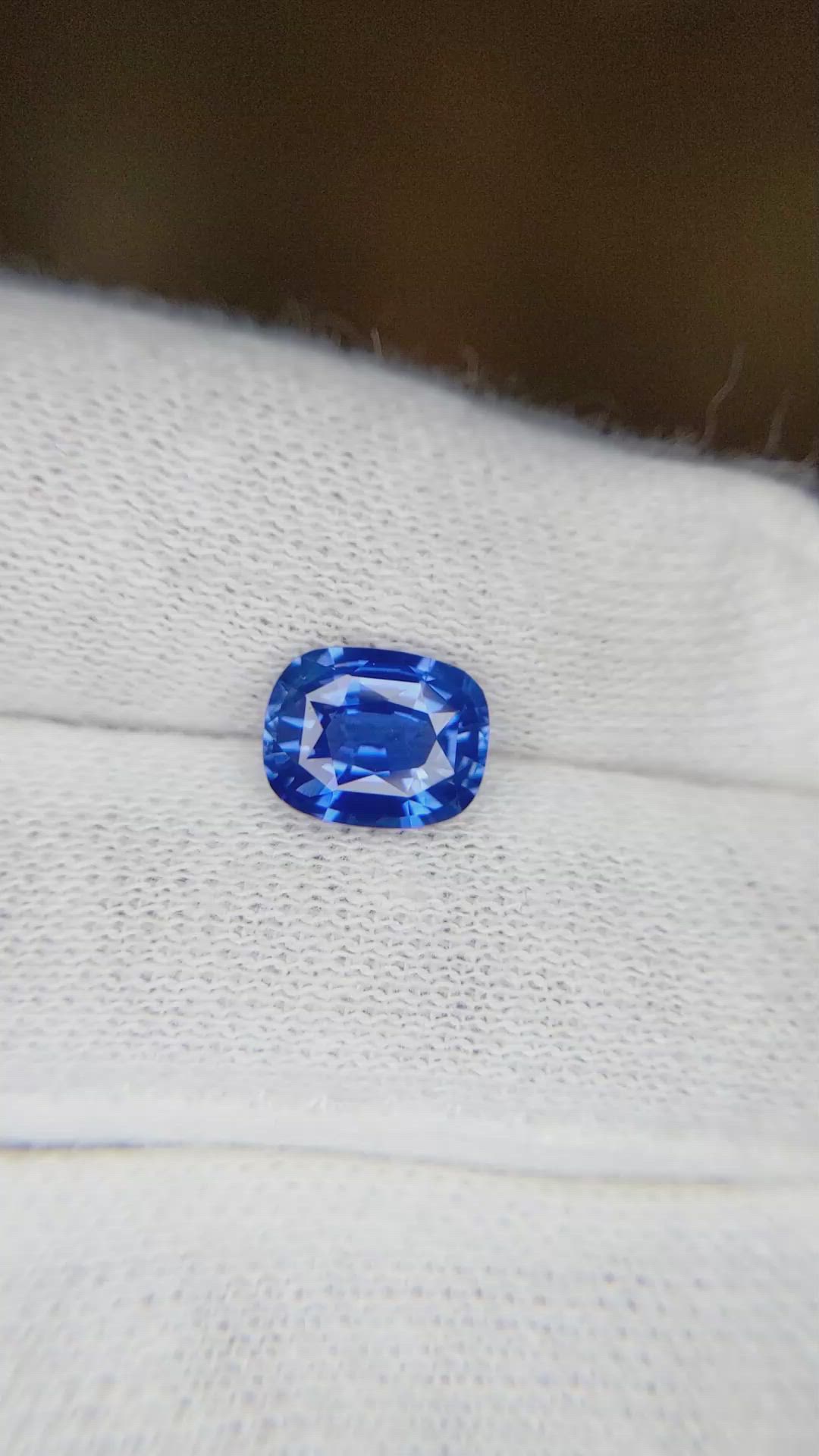 1.95 Ct. Blue Sapphire from Ceylon (Sri Lanka) Size Video