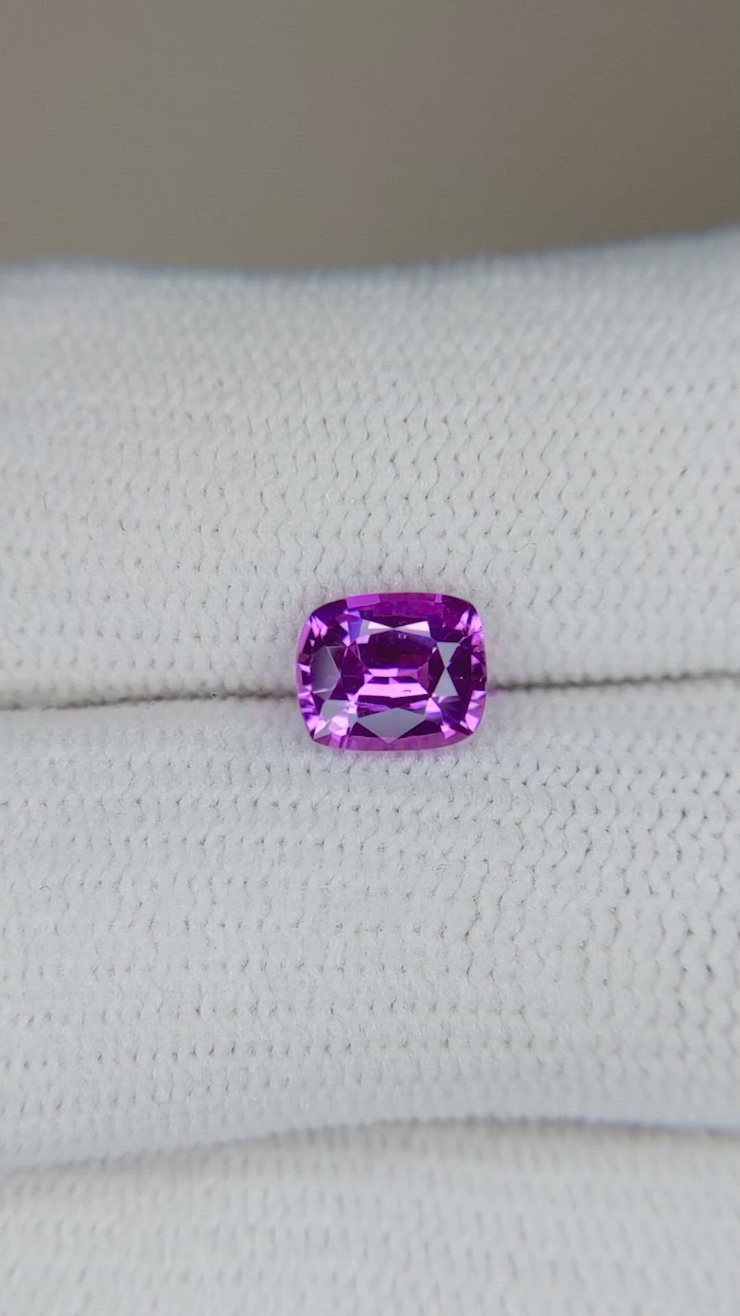 1.01 Ct. Pinkish Purple Sapphire from Ceylon (Sri Lanka) Size Video