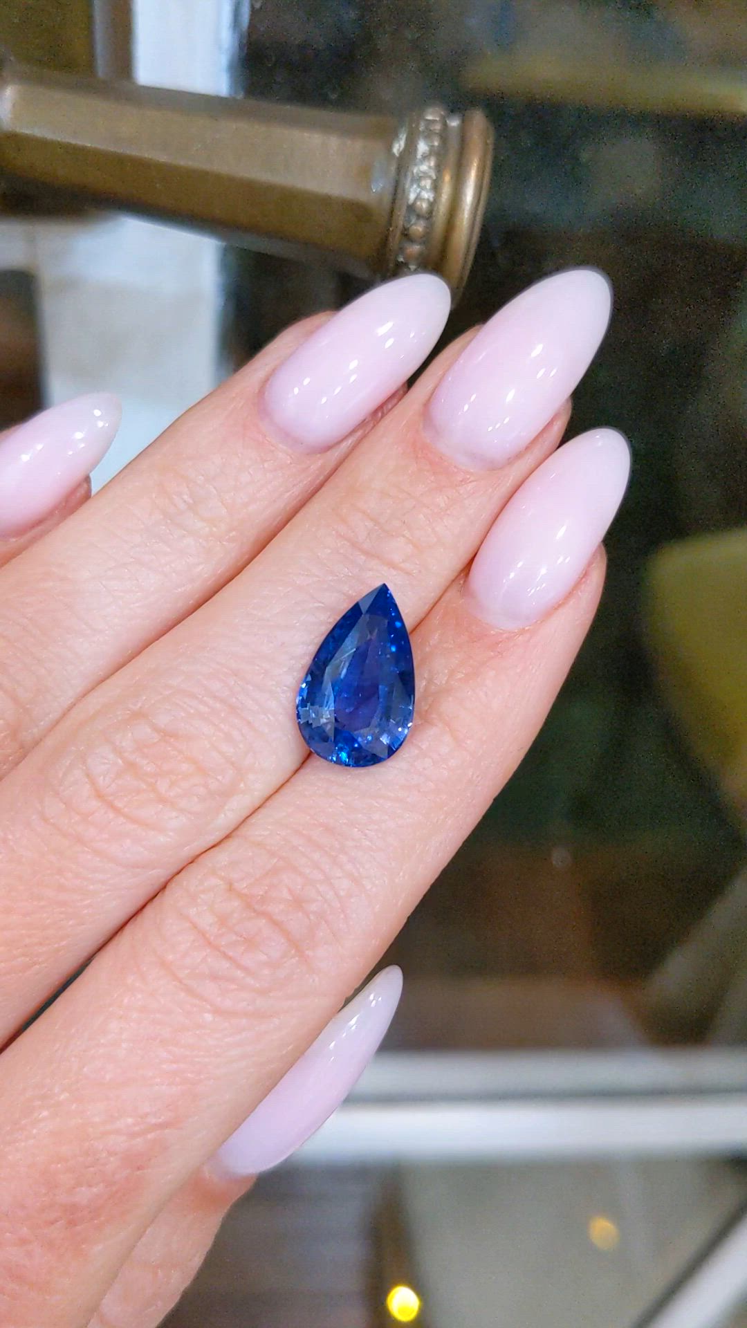 6.11 Ct. Blue Sapphire from Ceylon (Sri Lanka) Size Video