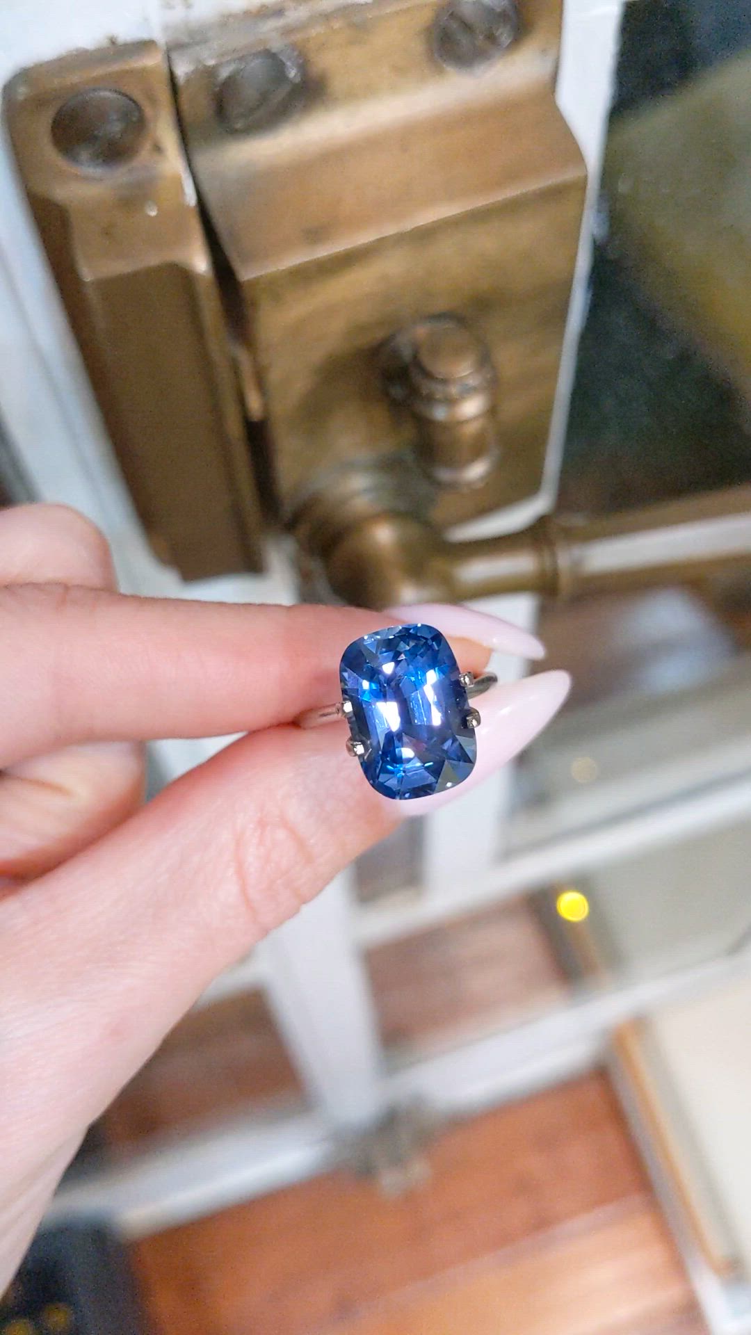 9.66 Ct. Blue Sapphire from Ceylon (Sri Lanka) Size Video