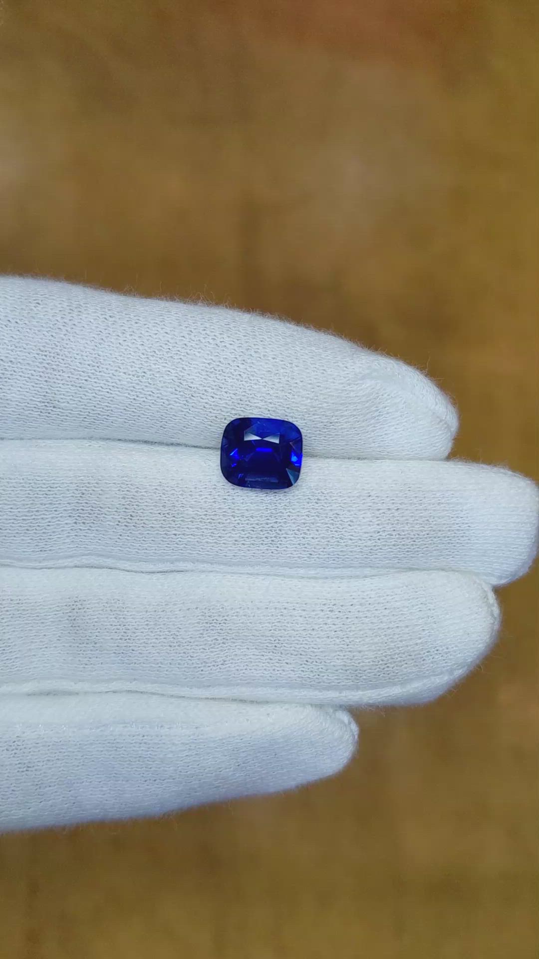 3.58 Ct. Blue Sapphire from Ceylon (Sri Lanka) Size Video