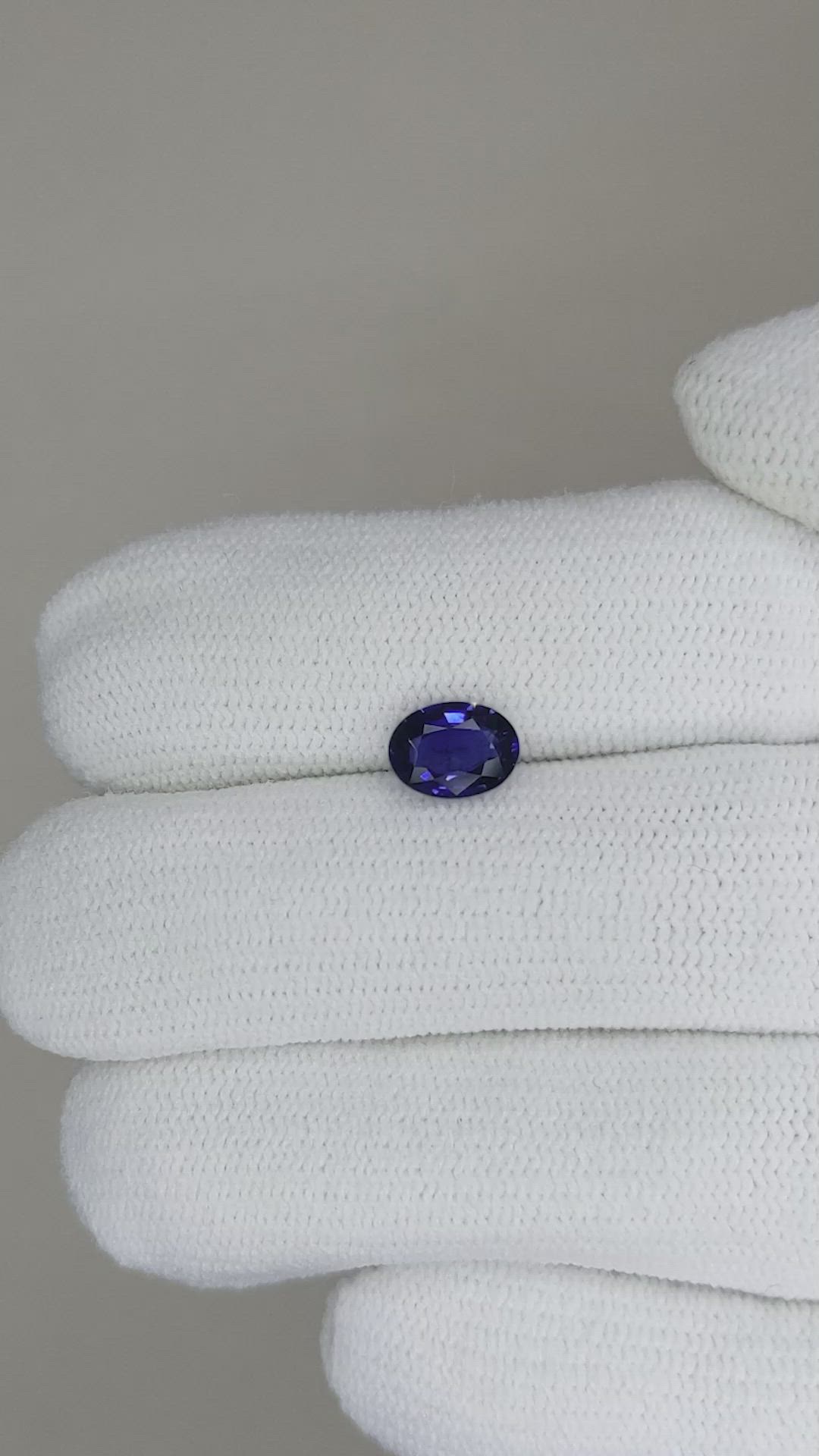 0.97 Ct. Blue Sapphire from Ceylon (Sri Lanka) Size Video