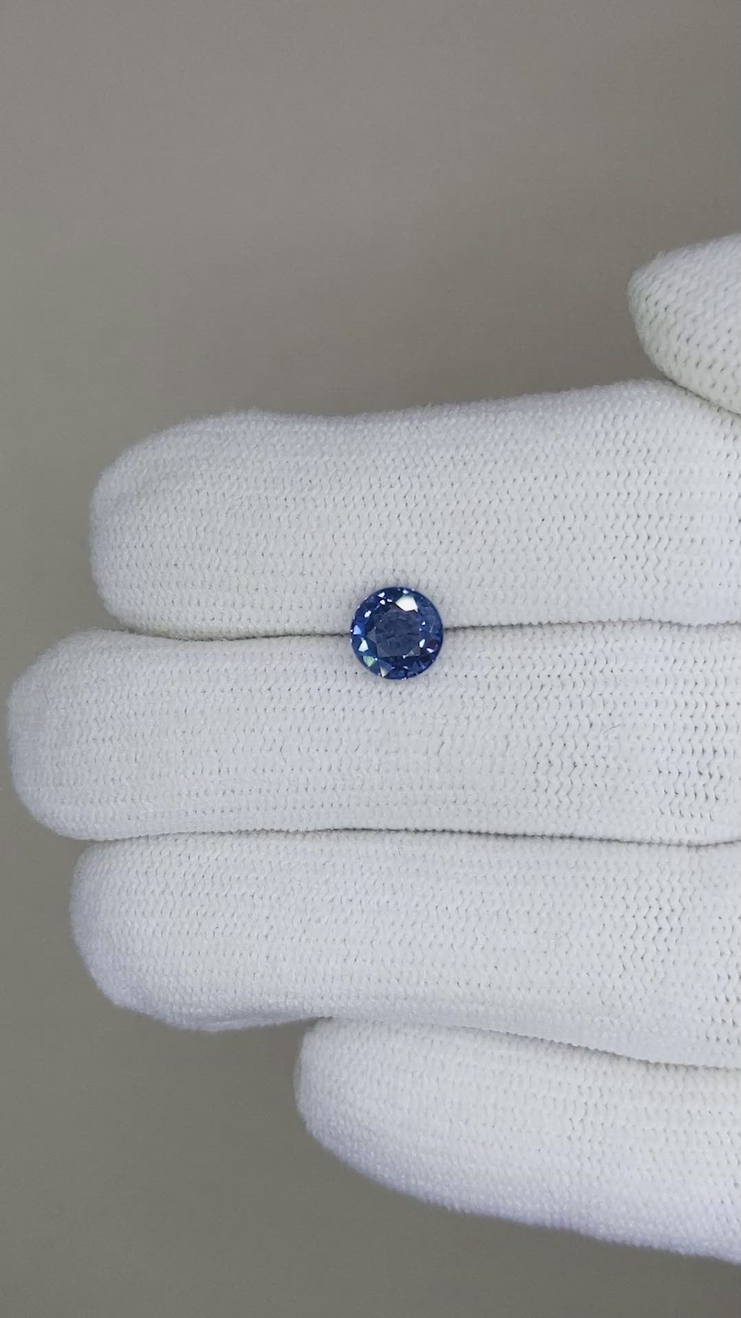 1.07 Ct. Blue Sapphire from Ceylon (Sri Lanka) Size Video