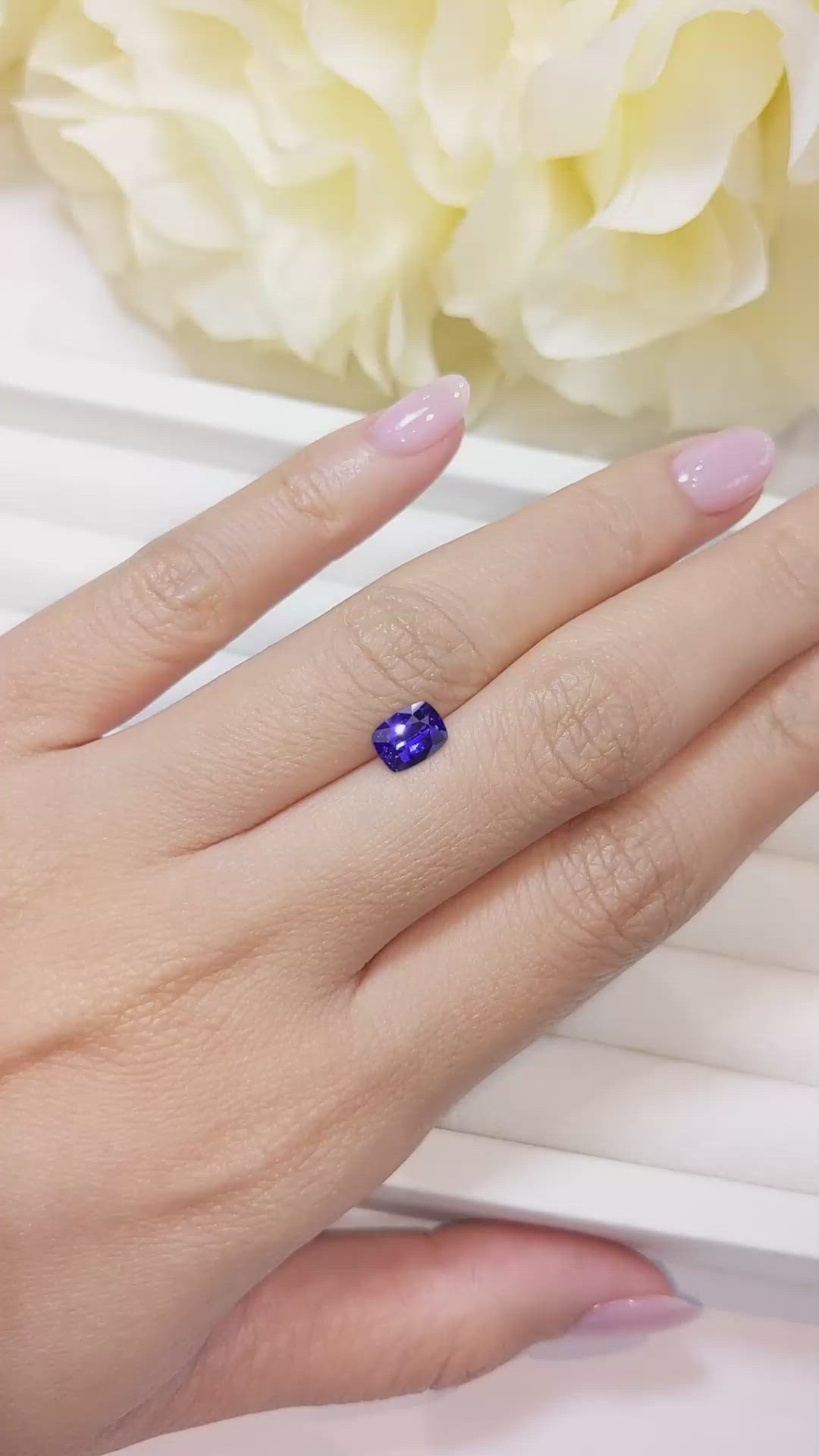 1.04 Ct. Blue Sapphire from Ceylon (Sri Lanka) Size Video