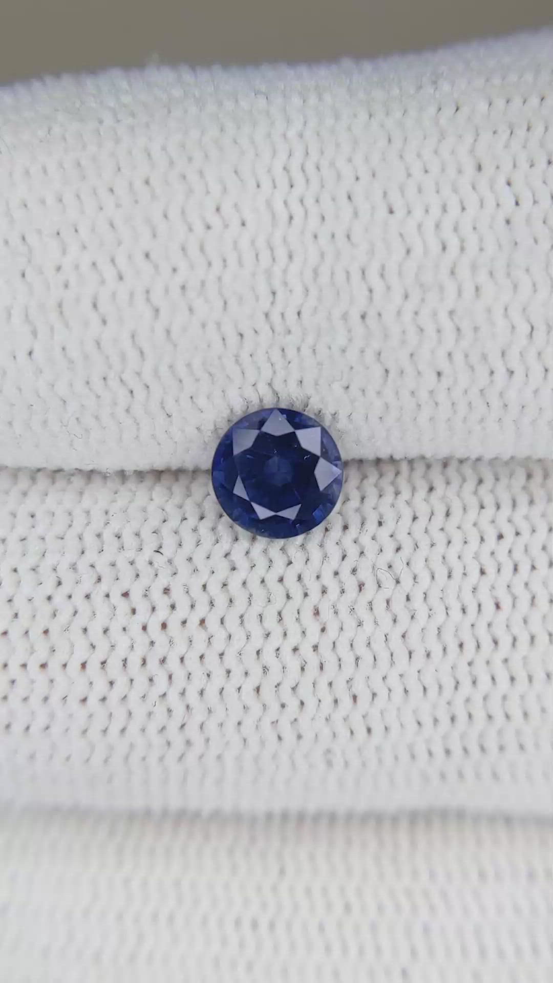 0.73 Ct. Blue Sapphire from Ceylon (Sri Lanka) Size Video