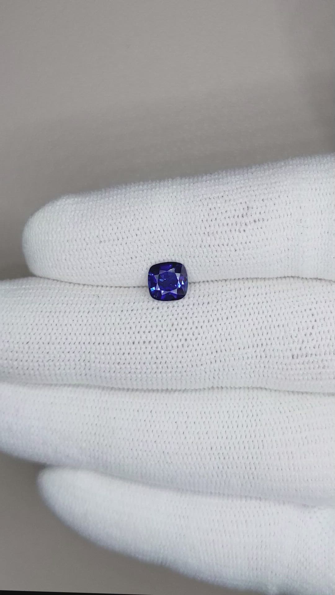 1.14 Ct. Blue Sapphire from Ceylon (Sri Lanka) Size Video