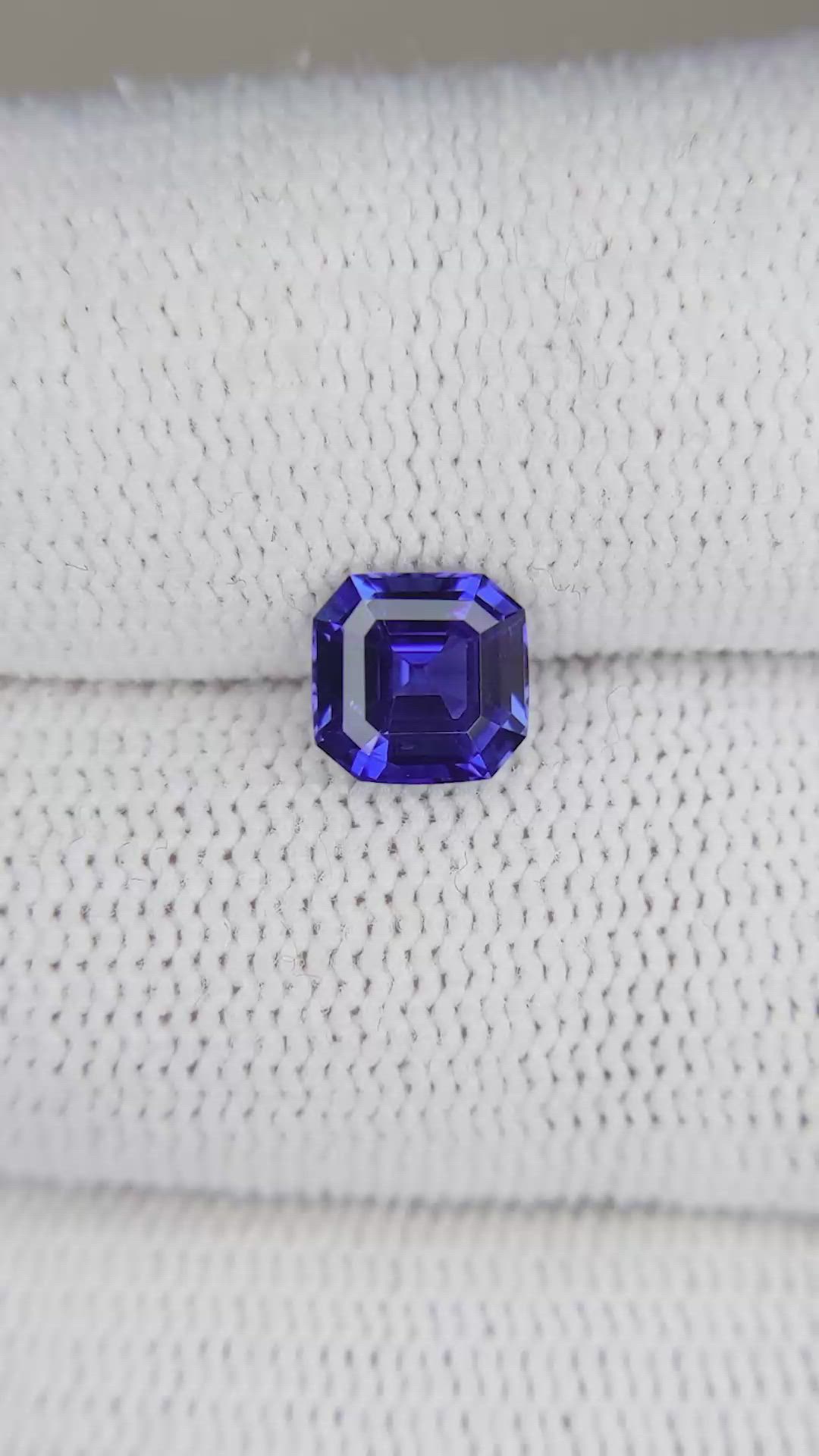 1.27 Ct. Blue Sapphire from Ceylon (Sri Lanka) Size Video