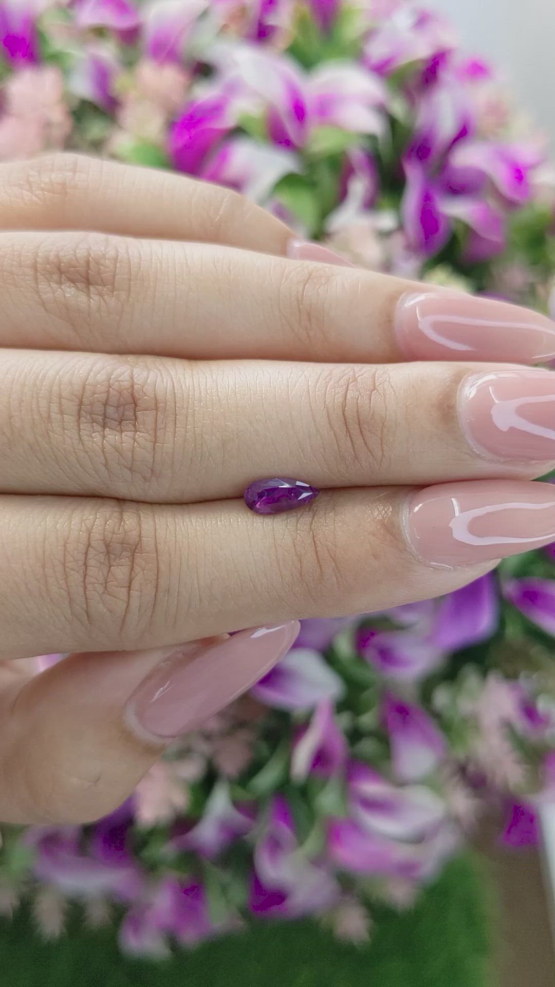0.77 Ct. Pinkish Purple Sapphire from Ceylon (Sri Lanka) Size Video