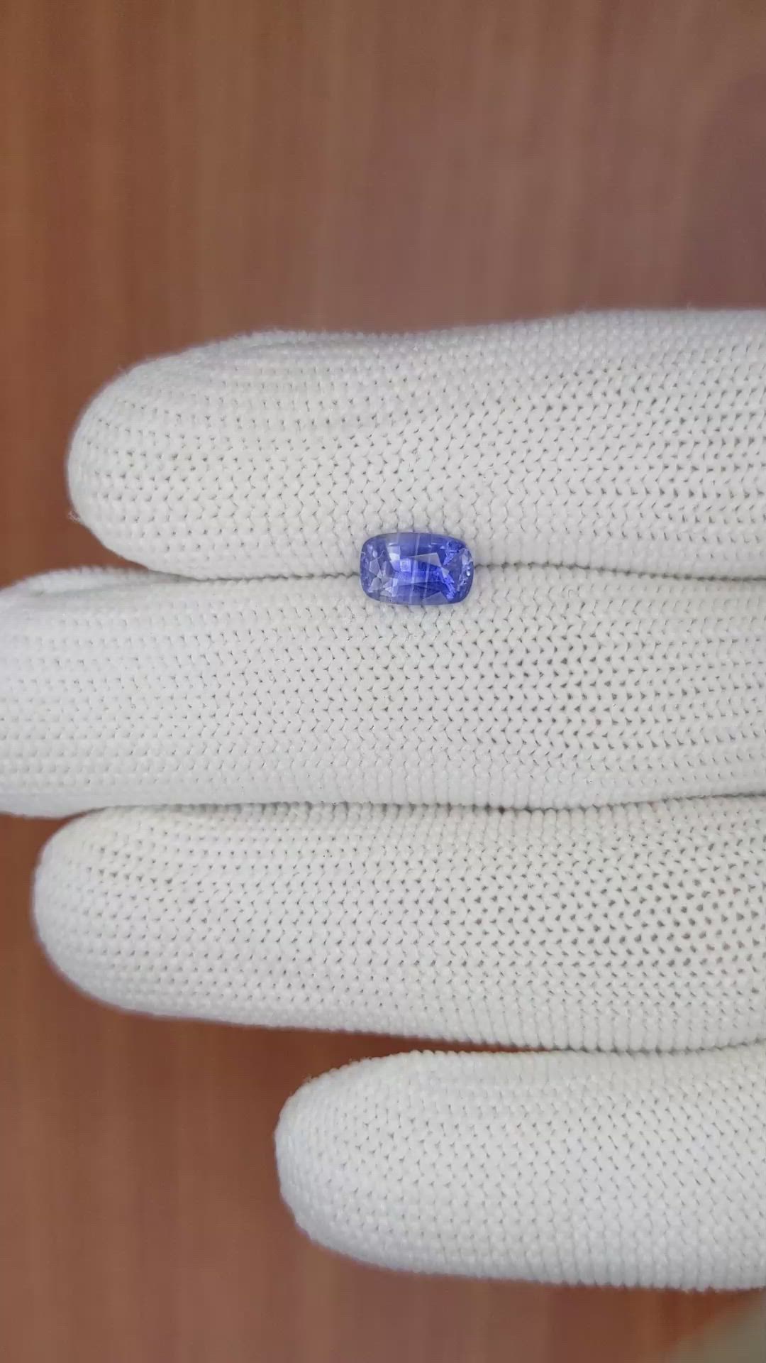 1.23 Ct. Bi Color Sapphire from Ceylon (Sri Lanka) Size Video