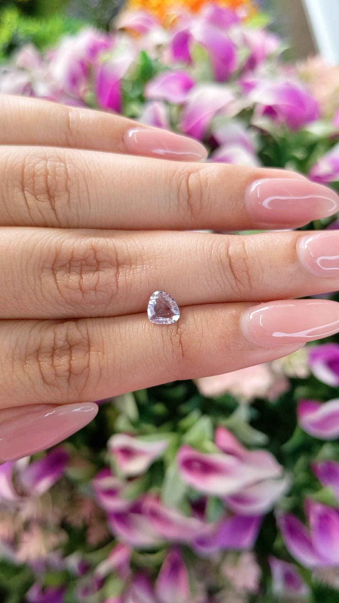 0.76 Ct. White Sapphire from Ceylon (Sri Lanka) Size Video