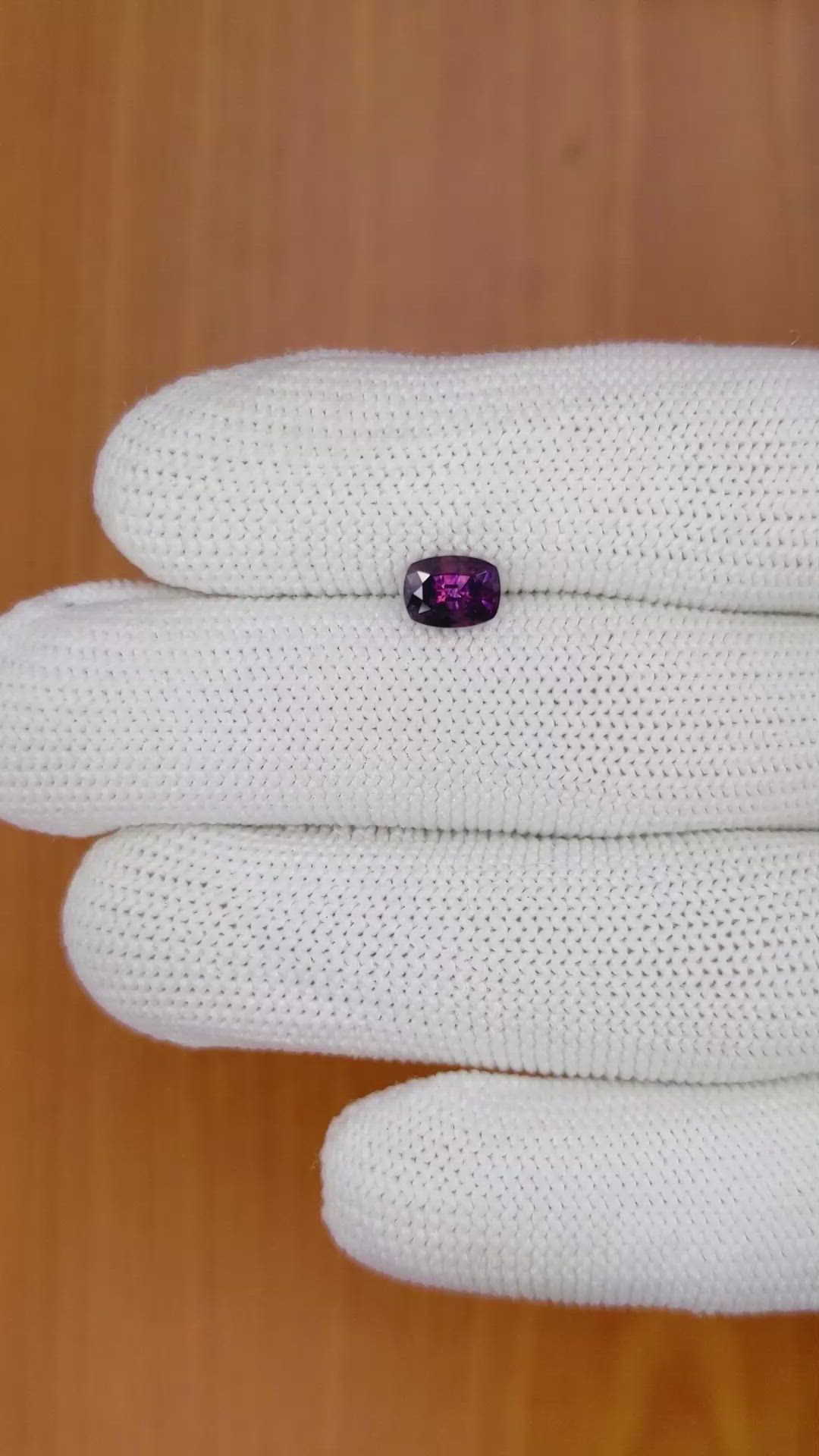 1.09 Ct. Pinkish Purple Sapphire from Ceylon (Sri Lanka) Size Video