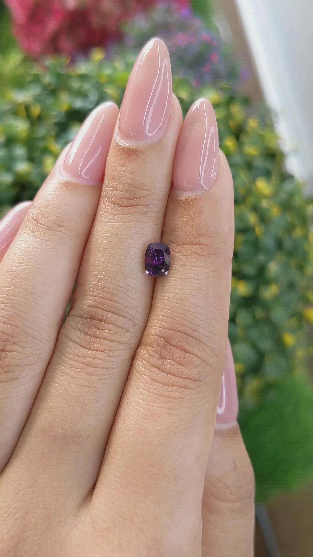 1.09 Ct. Pinkish Purple Sapphire from Ceylon (Sri Lanka) Size Video