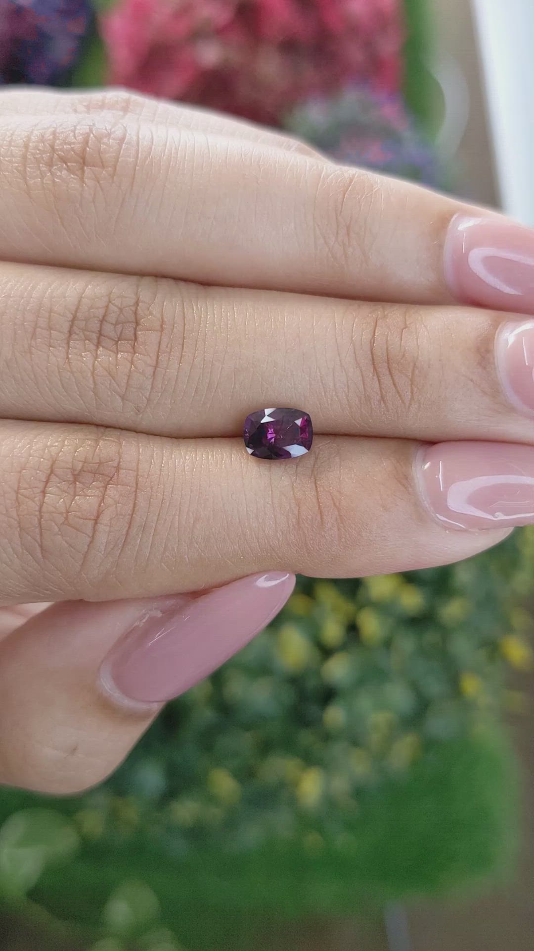 1.09 Ct. Pinkish Purple Sapphire from Ceylon (Sri Lanka) Size Video