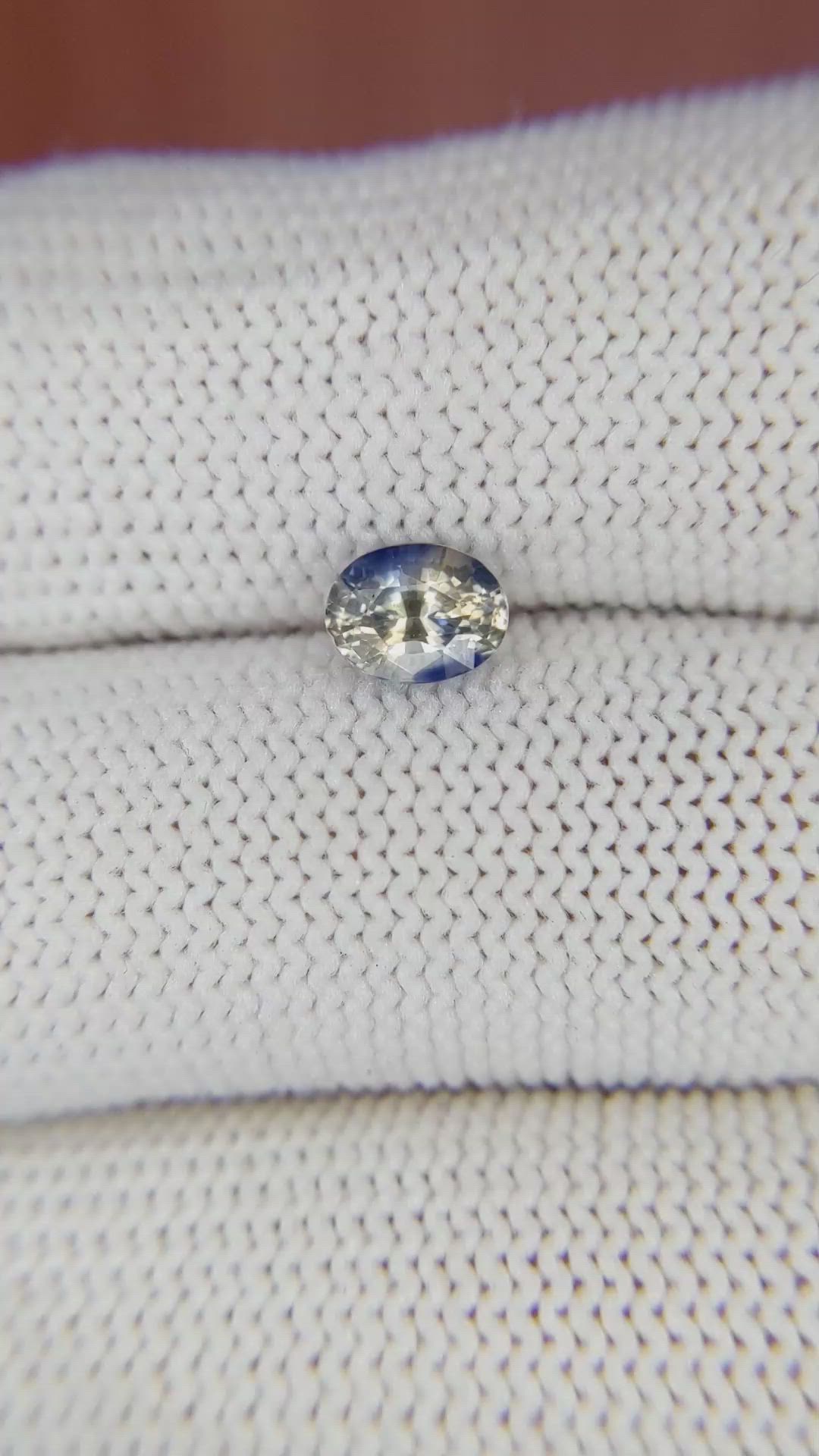 0.97 Ct. Bi Color Sapphire from Ceylon (Sri Lanka) Size Video