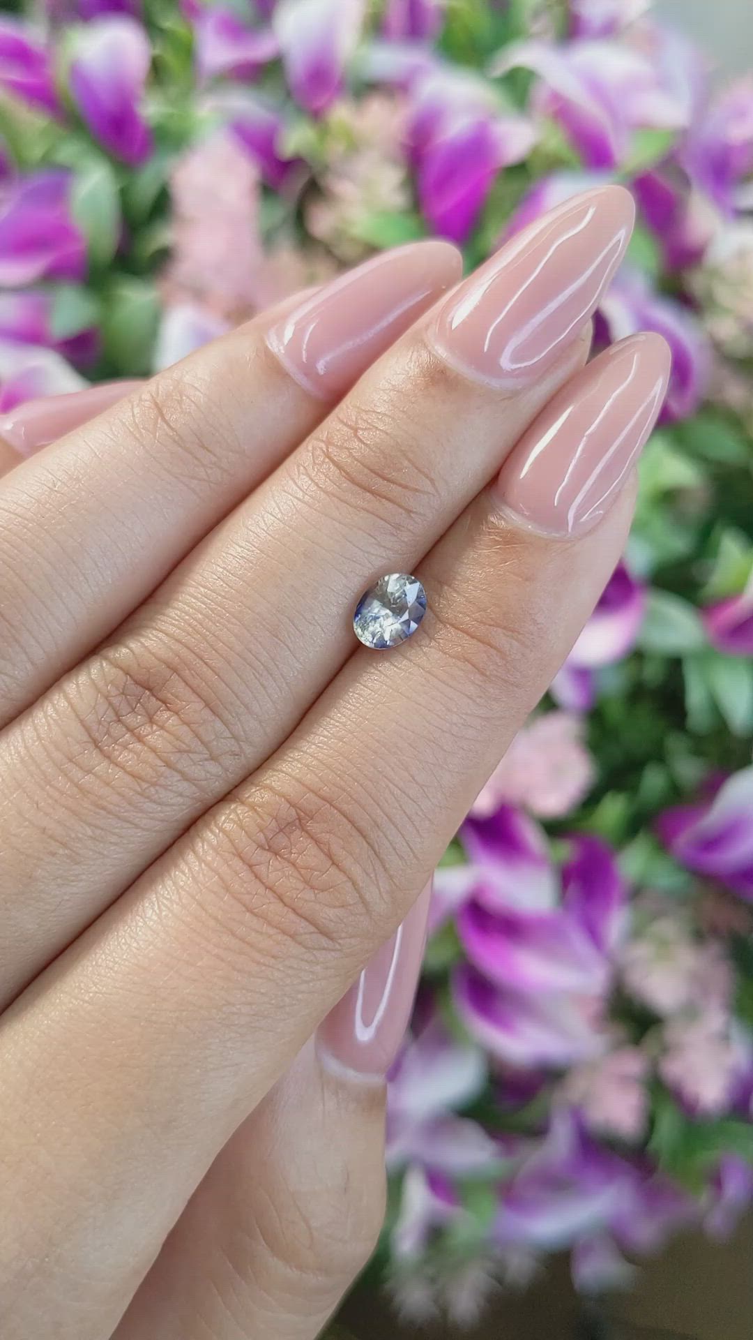 0.97 Ct. Bi Color Sapphire from Ceylon (Sri Lanka) Size Video