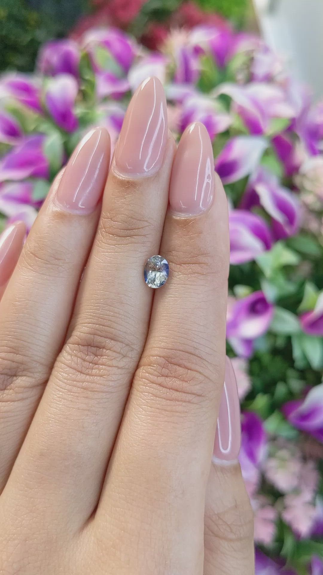 0.97 Ct. Bi Color Sapphire from Ceylon (Sri Lanka) Size Video