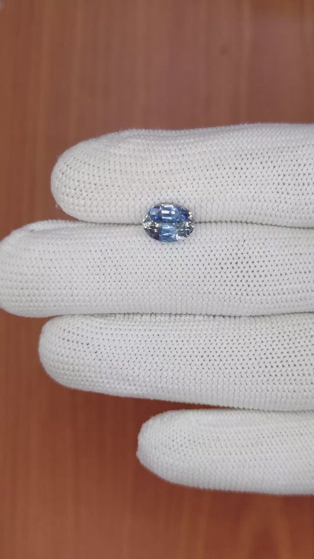 2.33 Ct. Bi Color Sapphire from Ceylon (Sri Lanka) Size Video