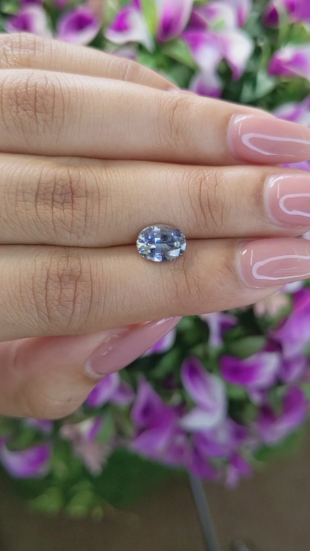 2.33 Ct. Bi Color Sapphire from Ceylon (Sri Lanka) Size Video