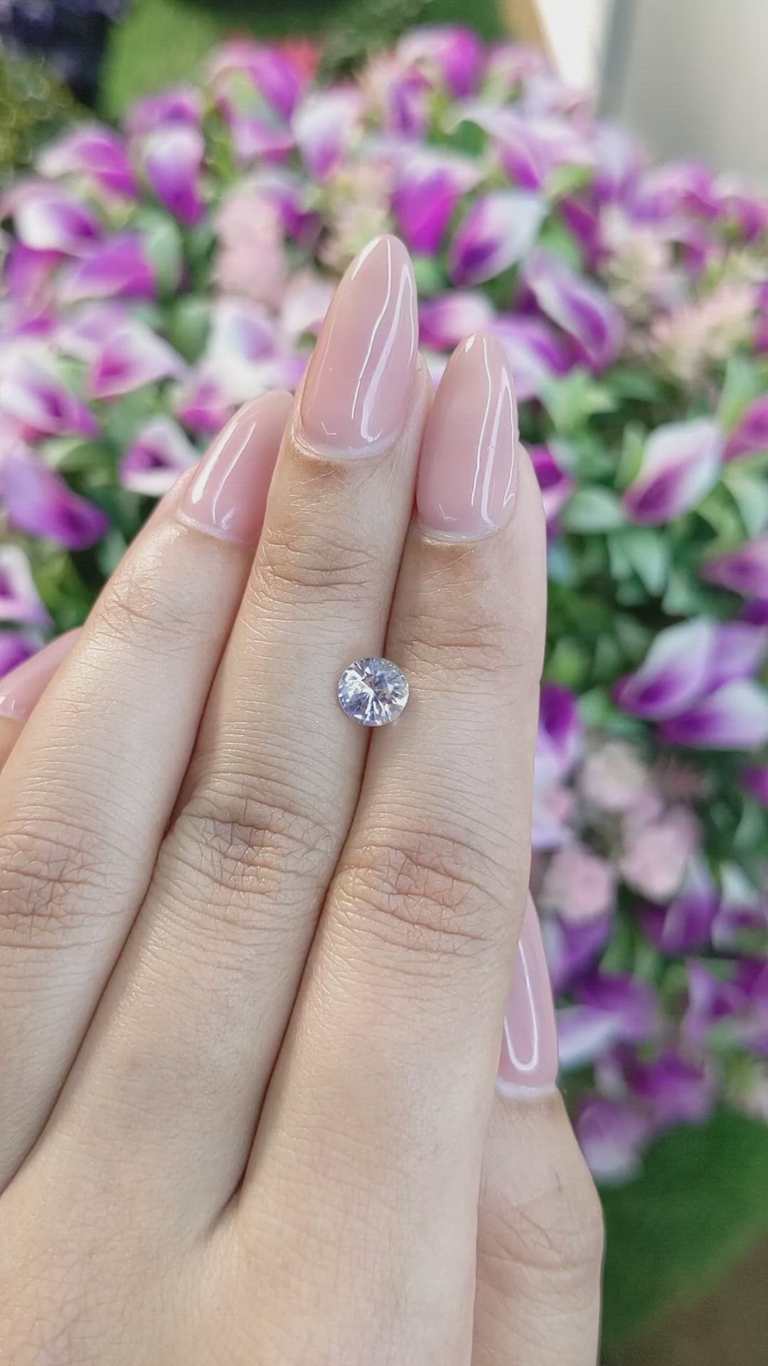 1.15 Ct. Bi Color Sapphire from Ceylon (Sri Lanka) Size Video