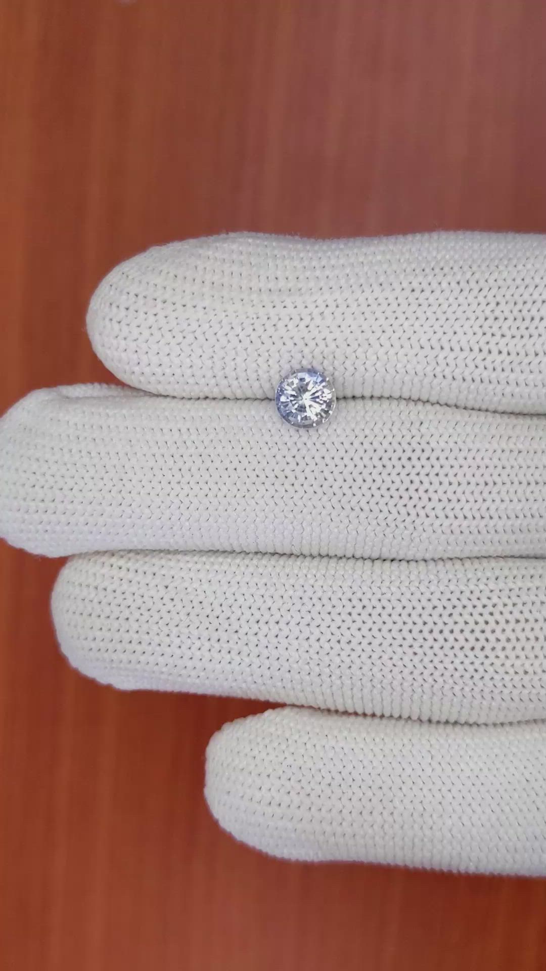 1.15 Ct. Bi Color Sapphire from Ceylon (Sri Lanka) Size Video