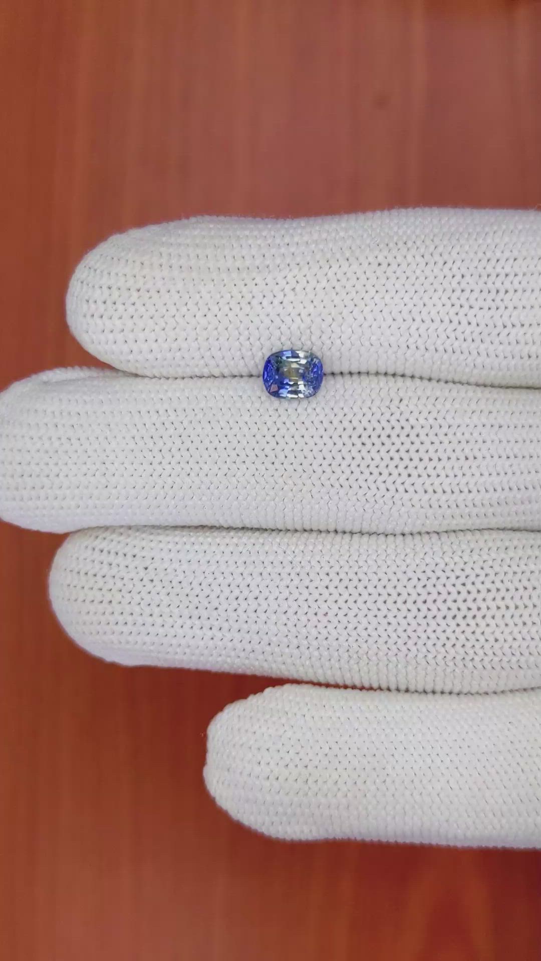 0.98 Ct. Bi Color Sapphire from Ceylon (Sri Lanka) Size Video