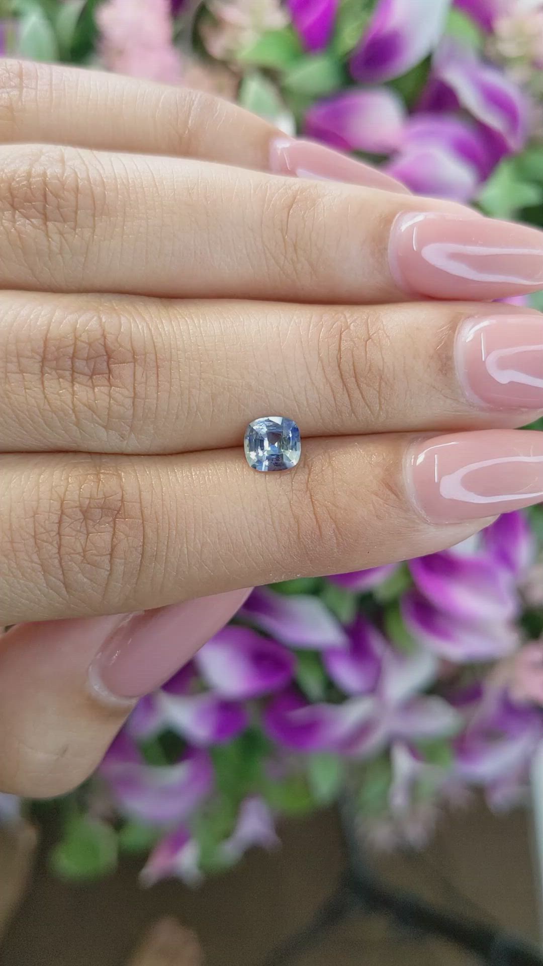 0.84 Ct. Bi Color Sapphire from Ceylon (Sri Lanka) Size Video