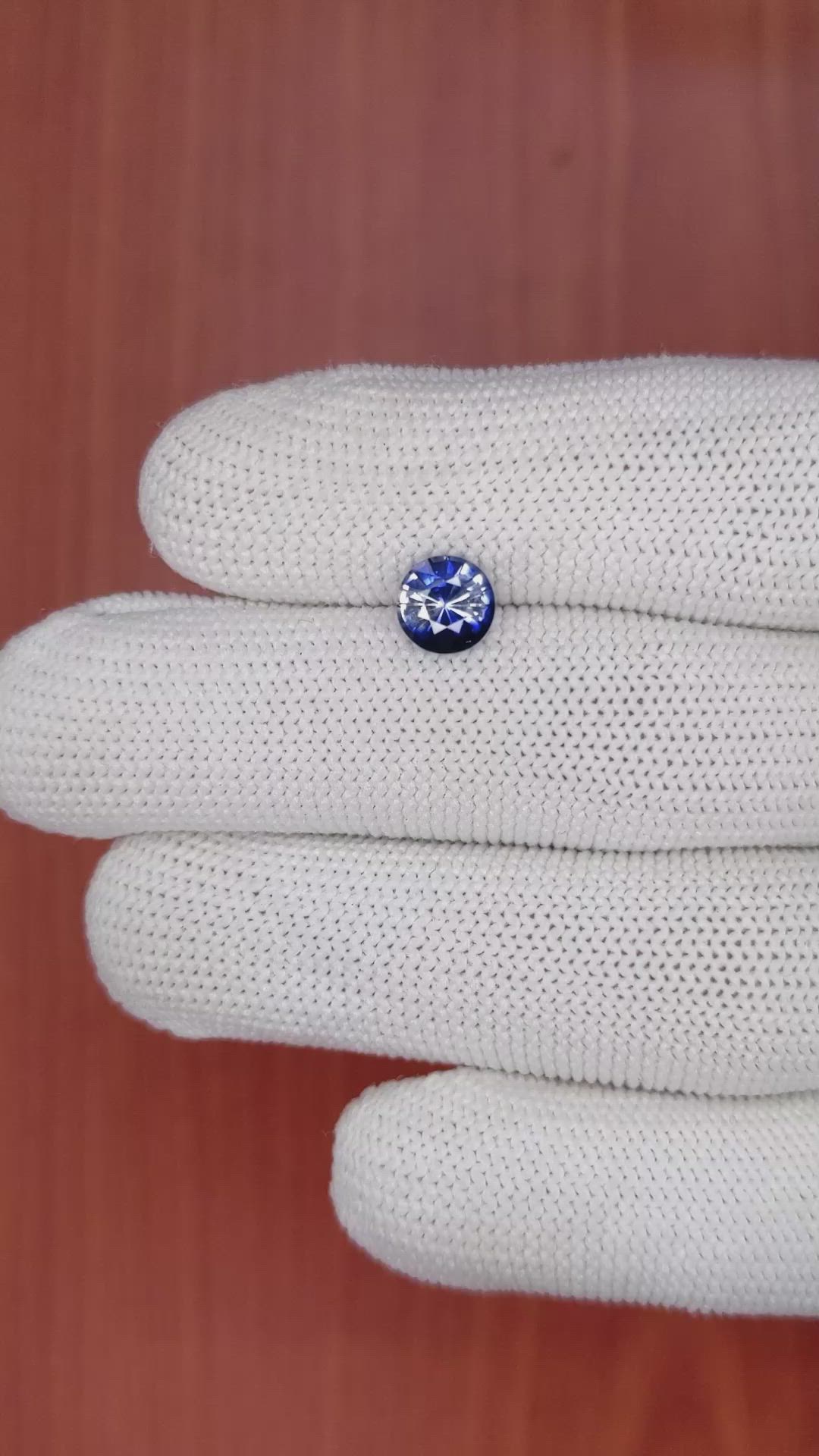 1.61 Ct. Bi Color Sapphire from Ceylon (Sri Lanka) Size Video