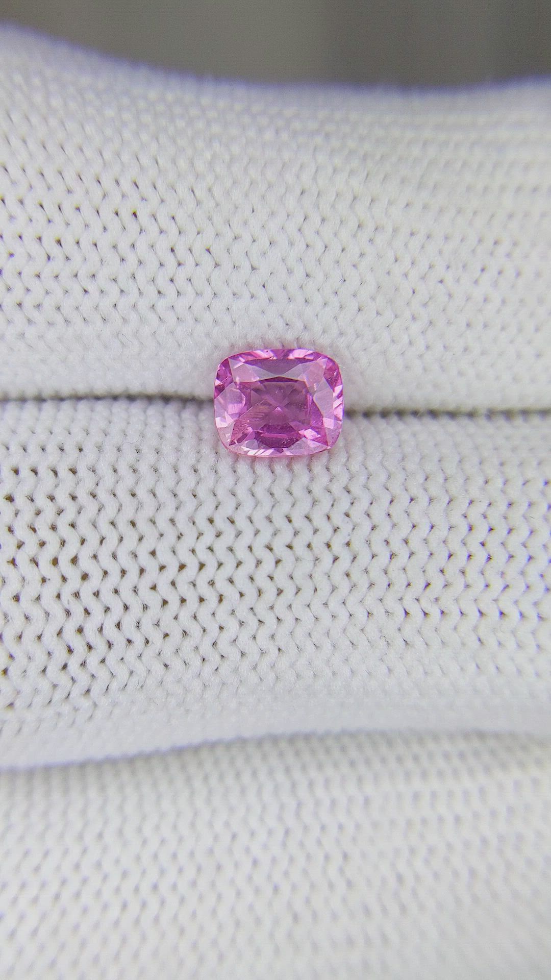 1.02 Ct. Pink Sapphire from Ceylon (Sri Lanka) Size Video