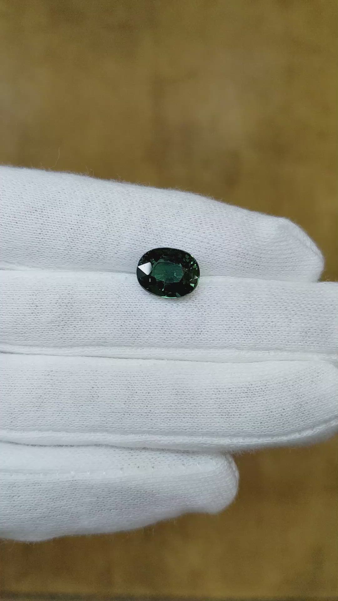 5.05 Ct. Bluish Green Sapphire from Ceylon (Sri Lanka) Size Video